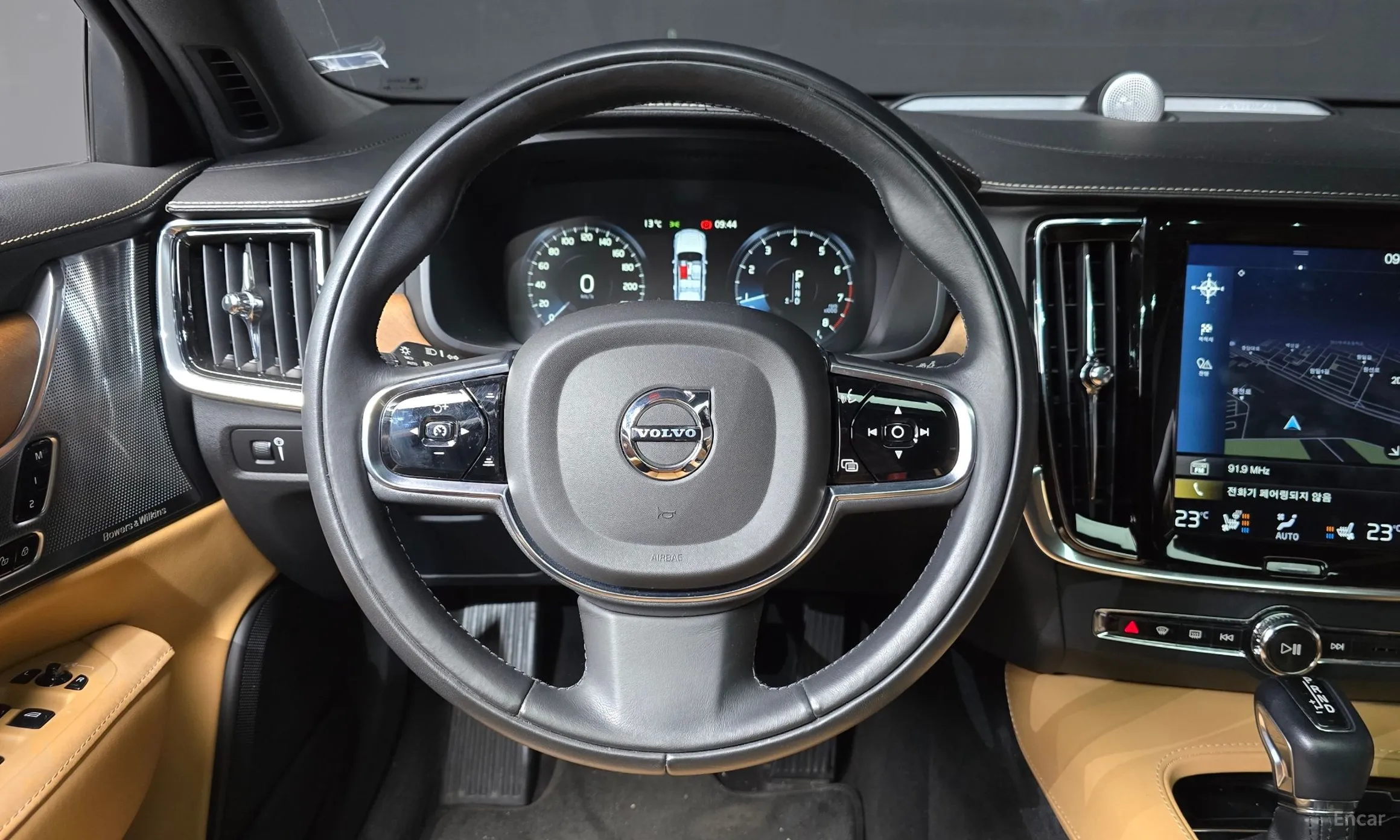 Volvo S90 превью 13