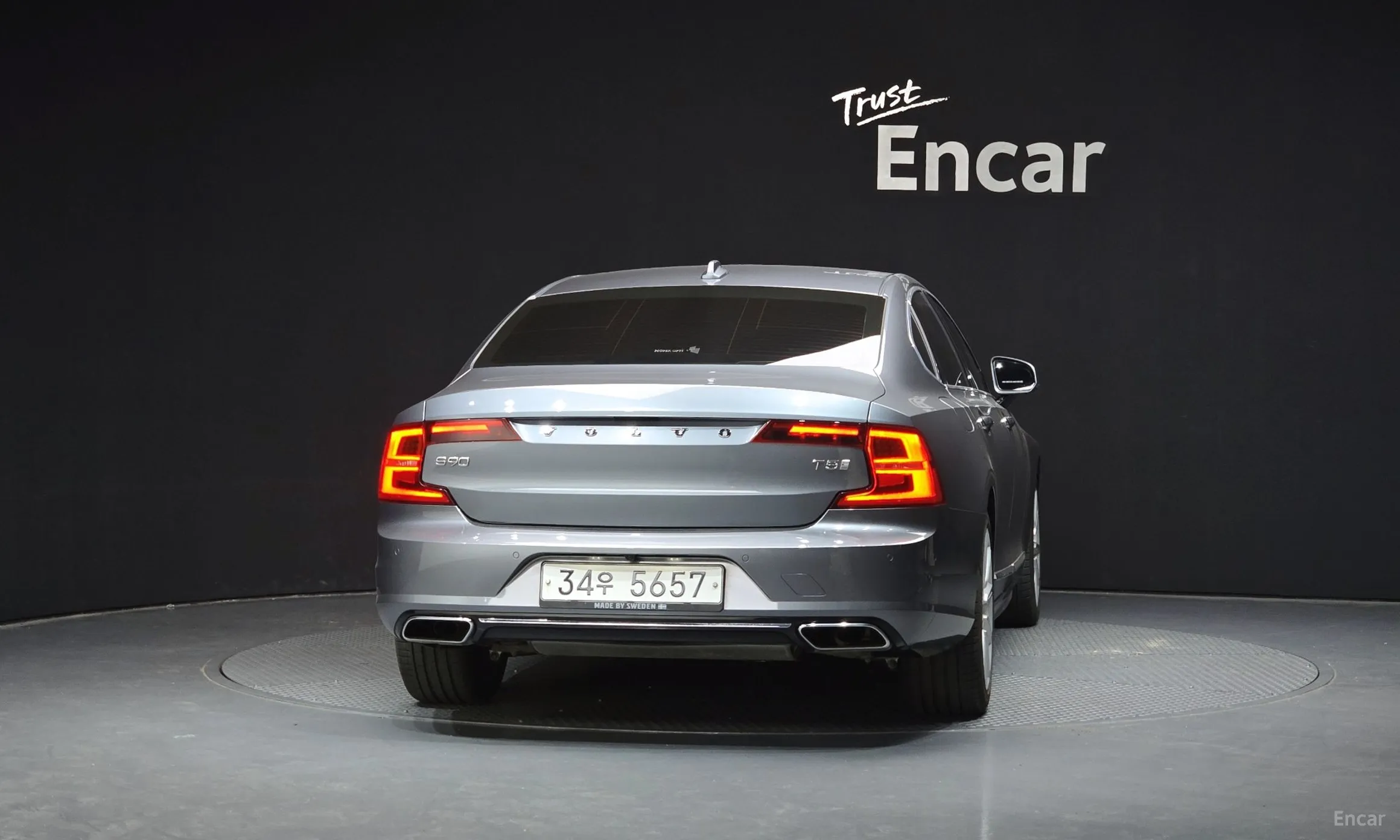 Volvo S90 превью 4