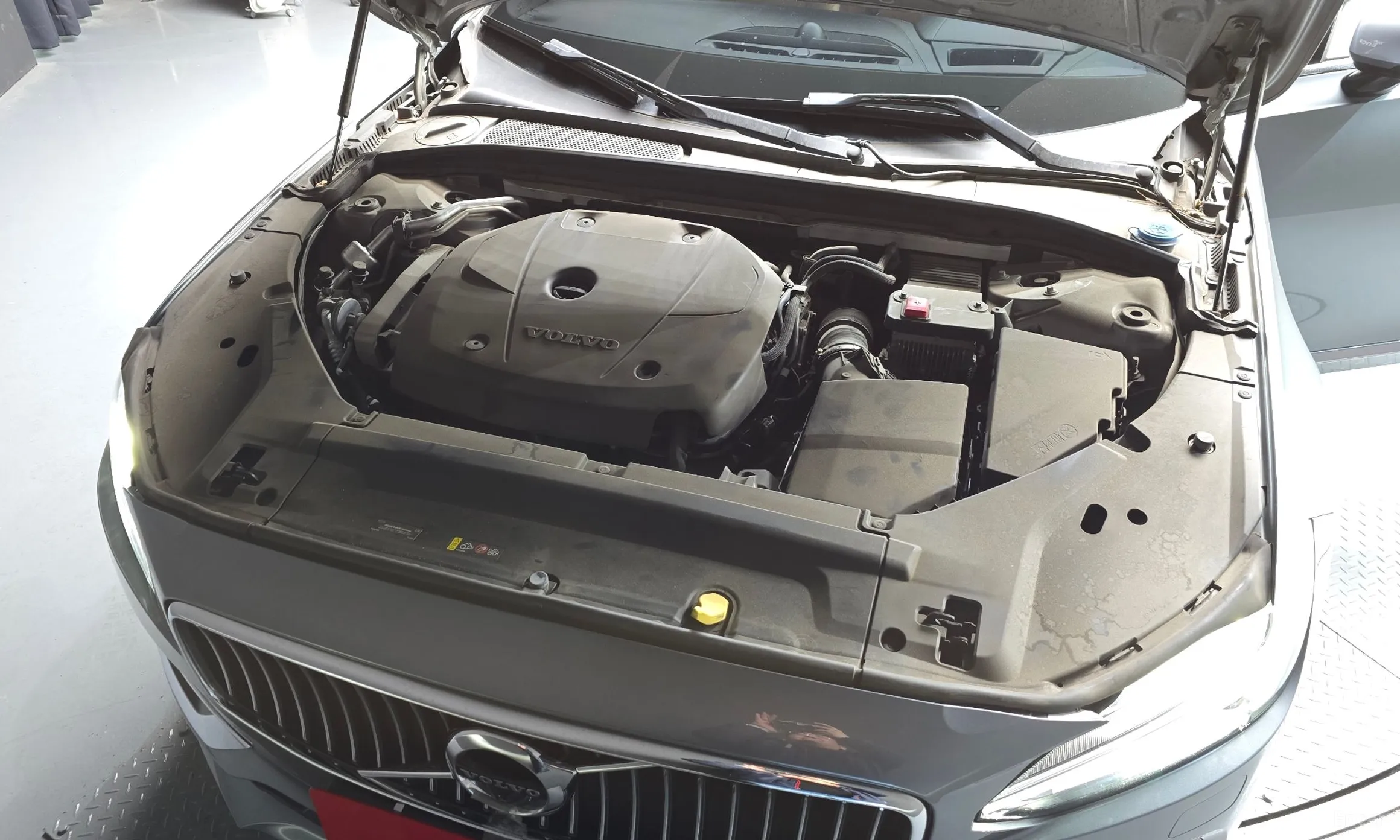 Volvo S90 превью 6