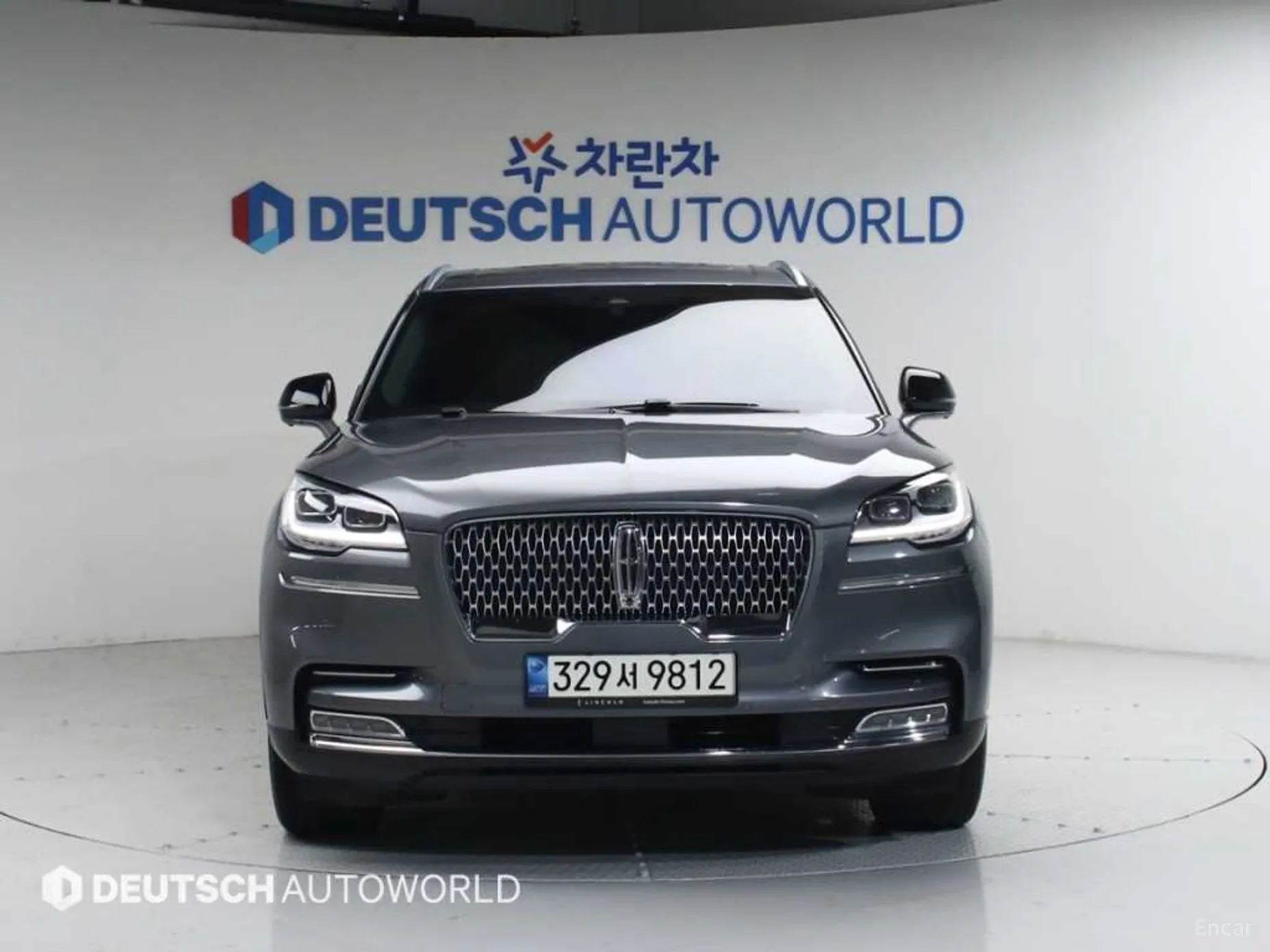 Lincoln Aviator 2nd Generation превью 3