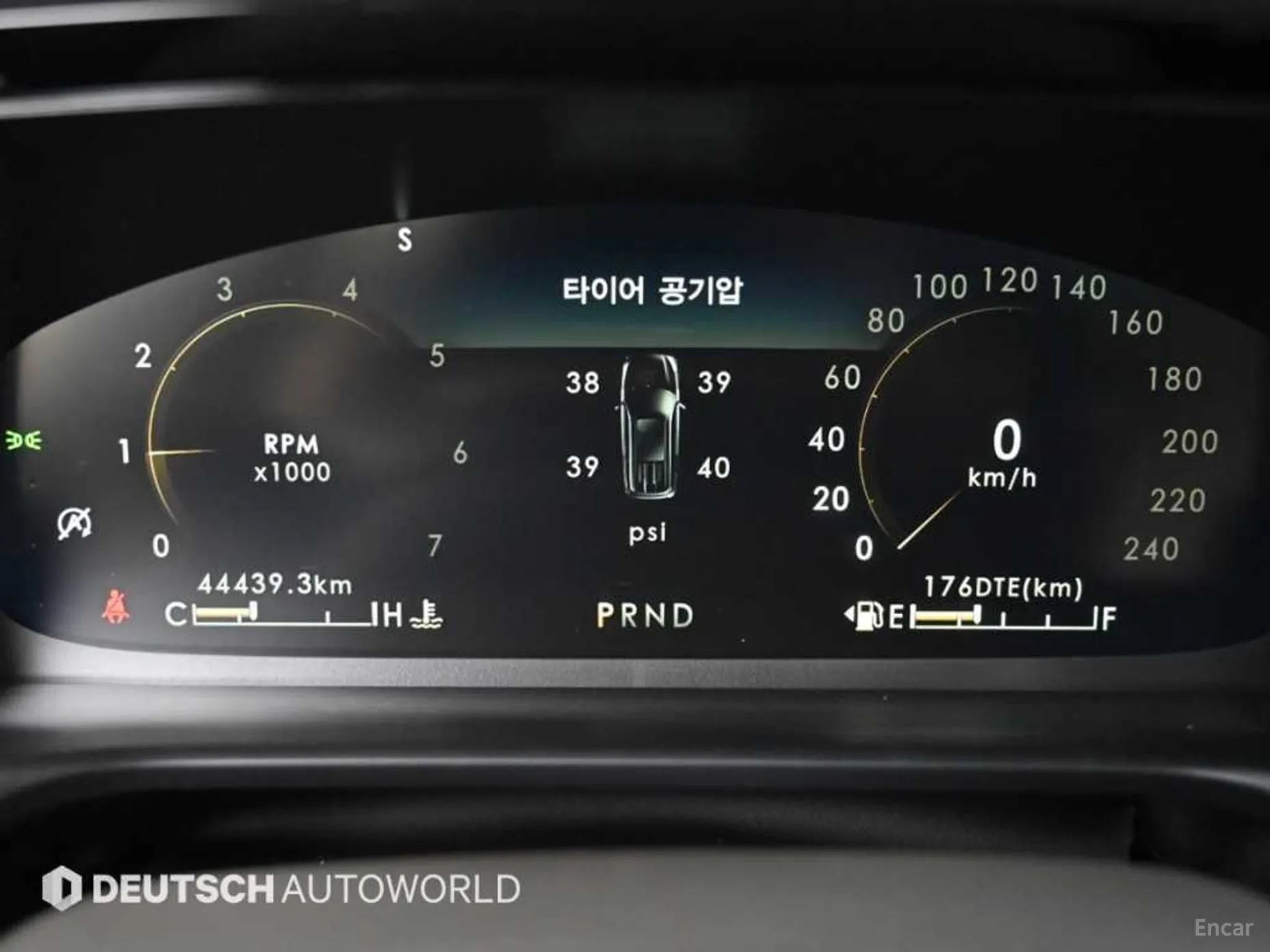 Lincoln Aviator 2nd Generation превью 8