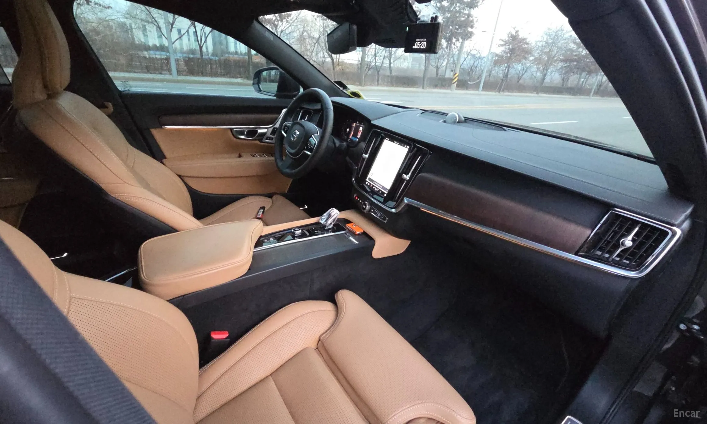 Volvo S90 превью 10