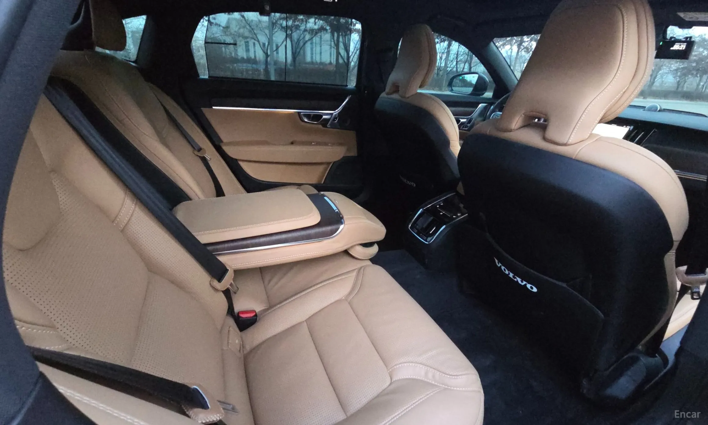 Volvo S90 превью 11
