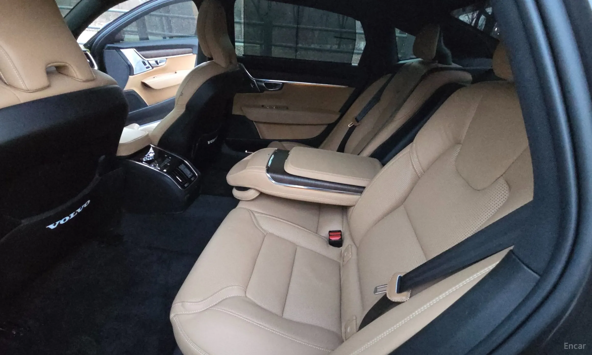 Volvo S90 превью 12