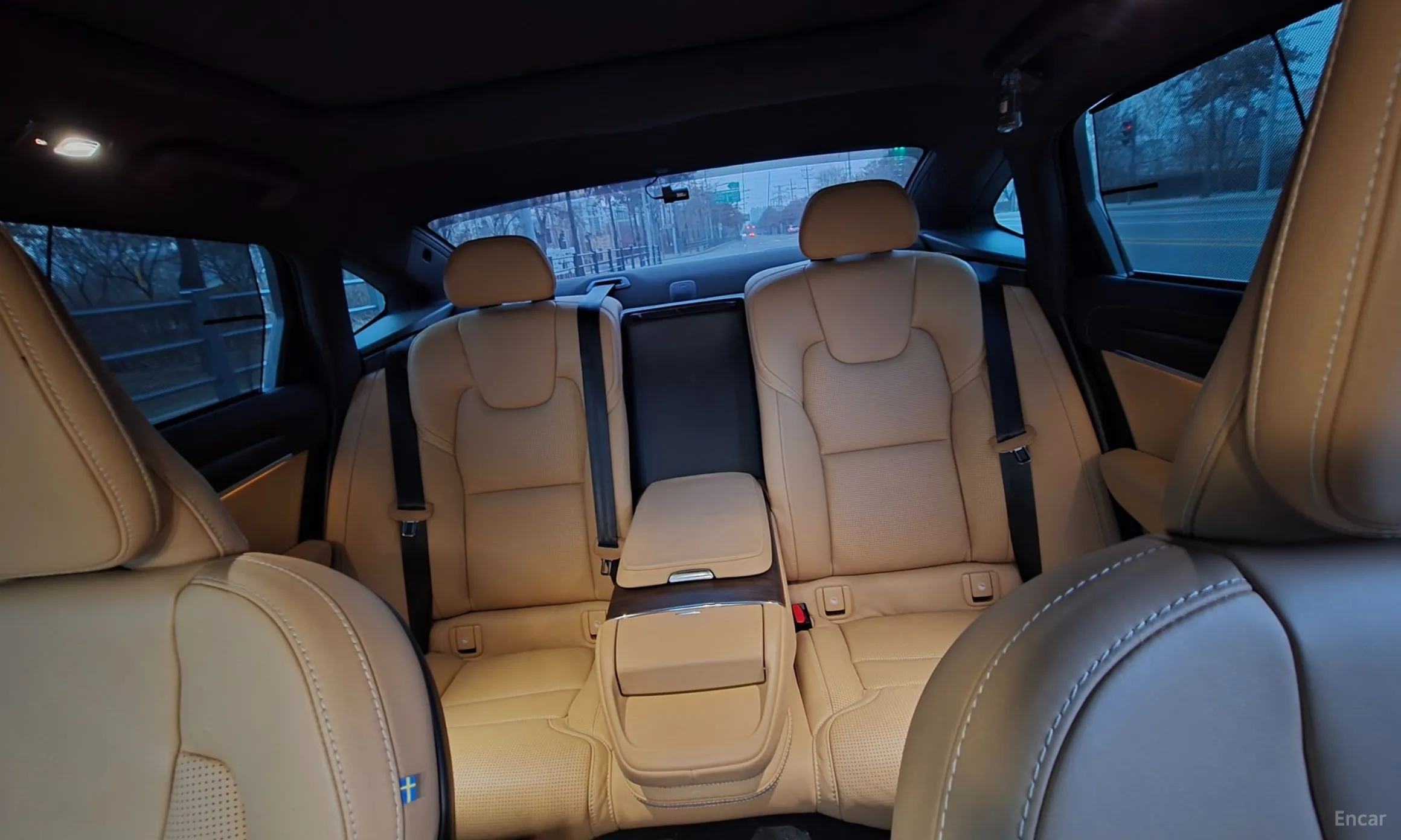 Volvo S90 превью 13