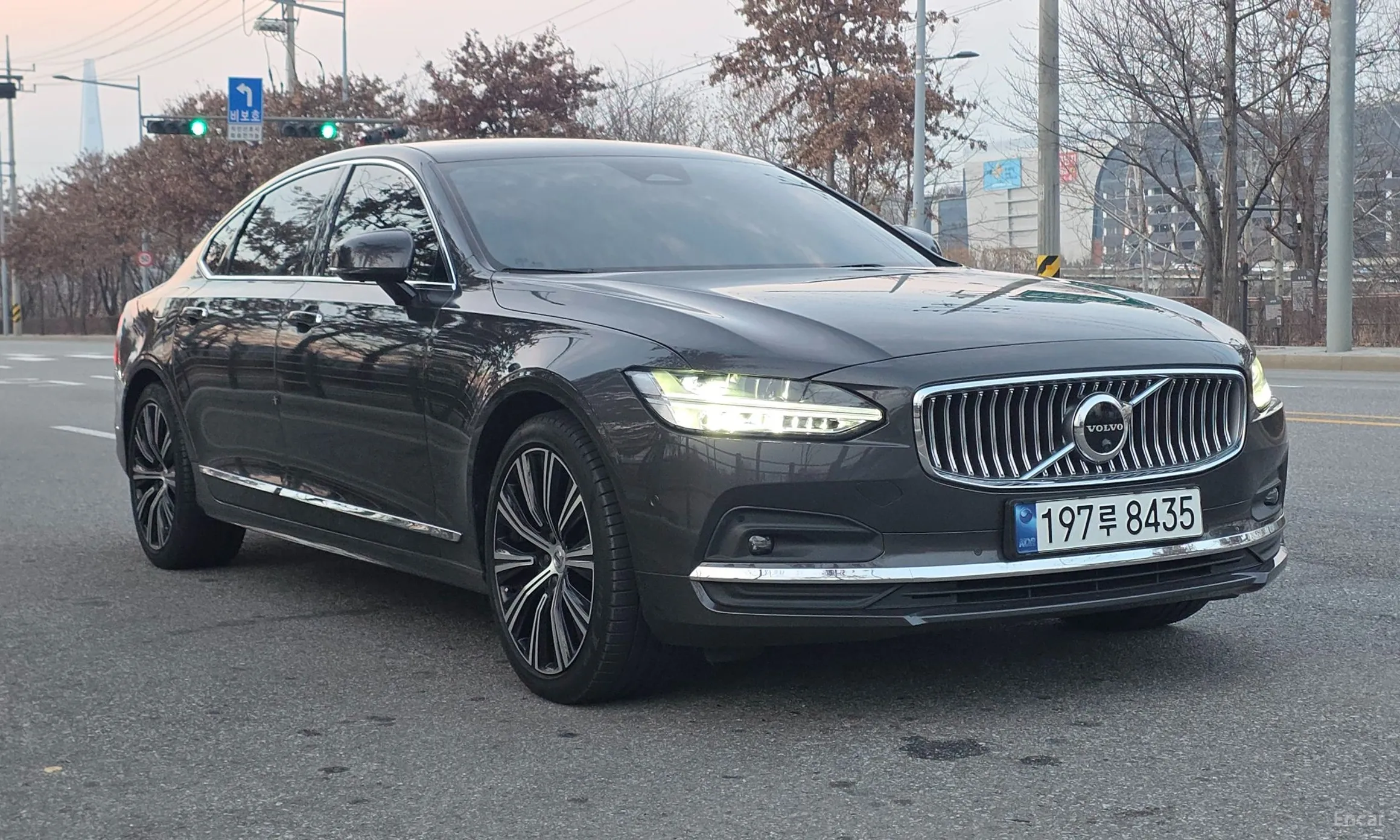 Volvo S90 превью 6