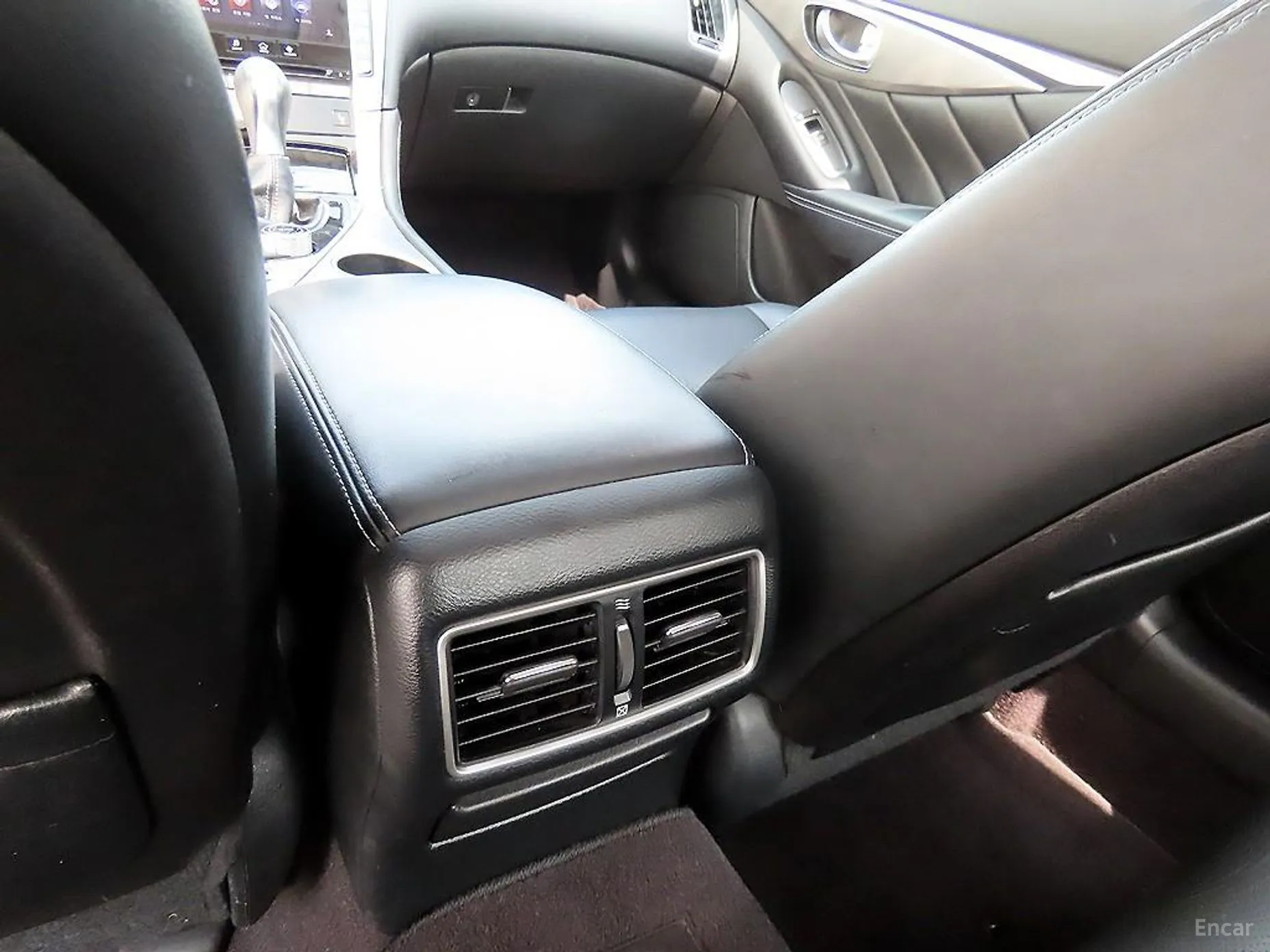 Infiniti Q50 превью 16