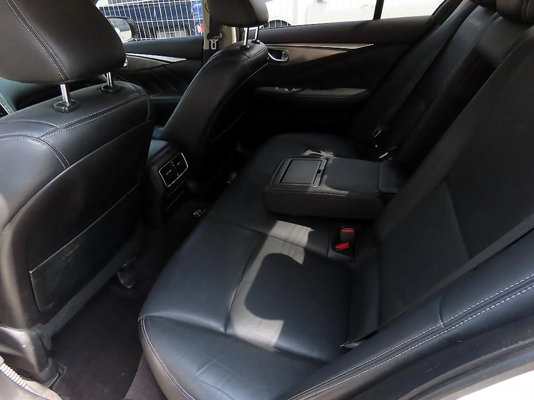 Infiniti Q50 превью 6