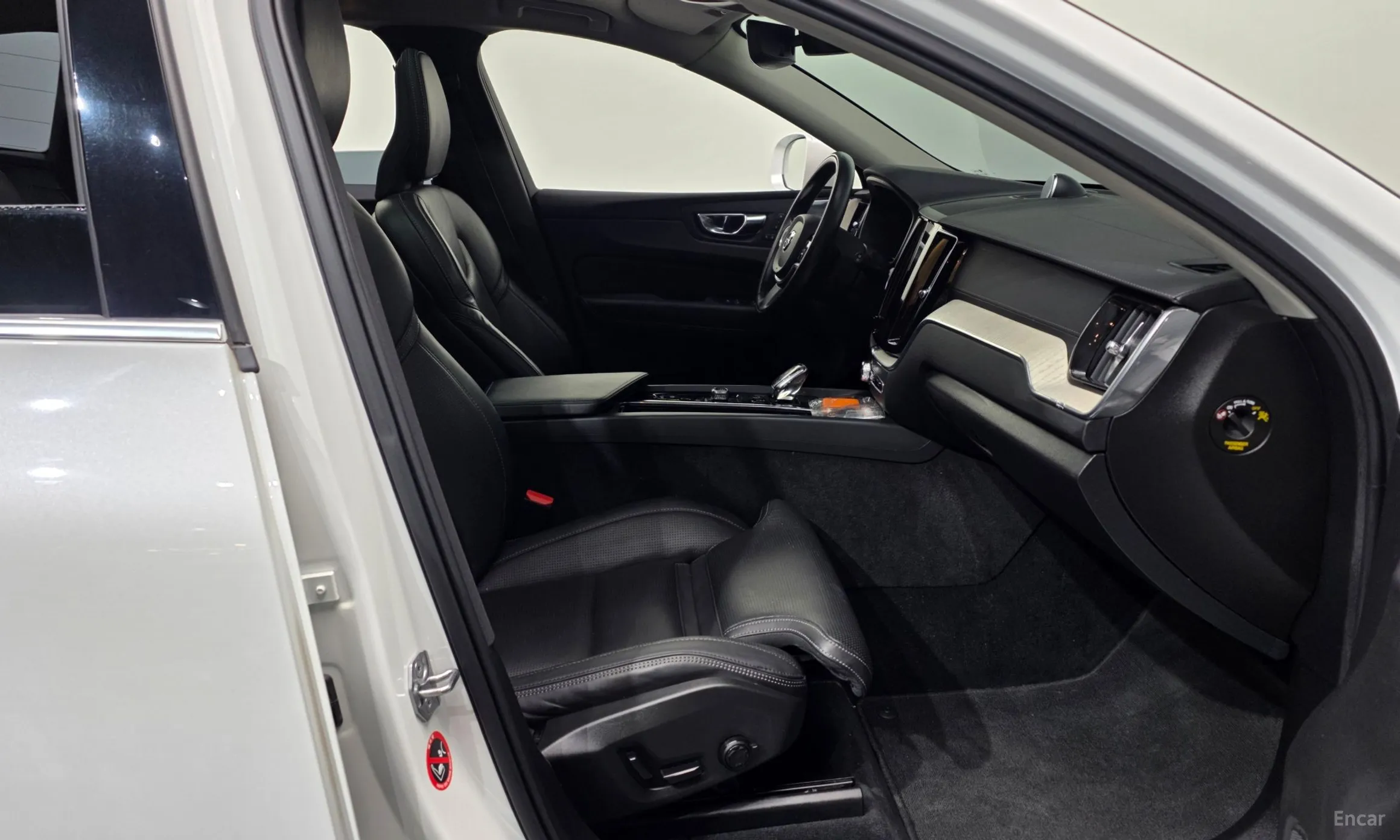 Volvo XC60 Gen 2 превью 11
