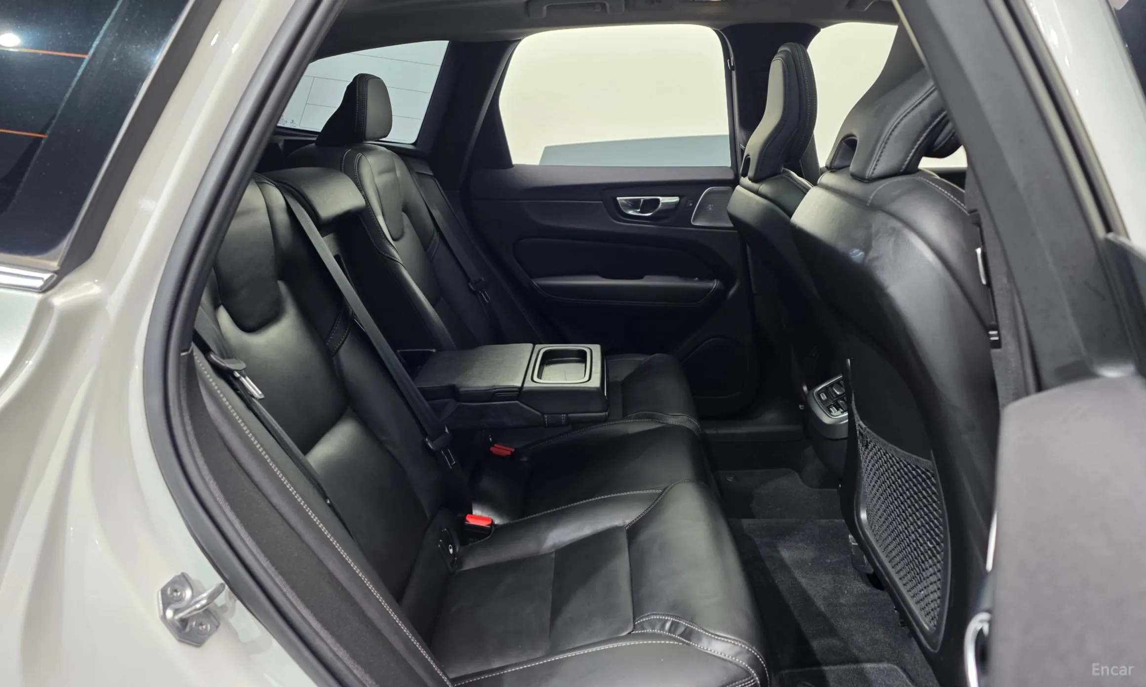 Volvo XC60 Gen 2 превью 12