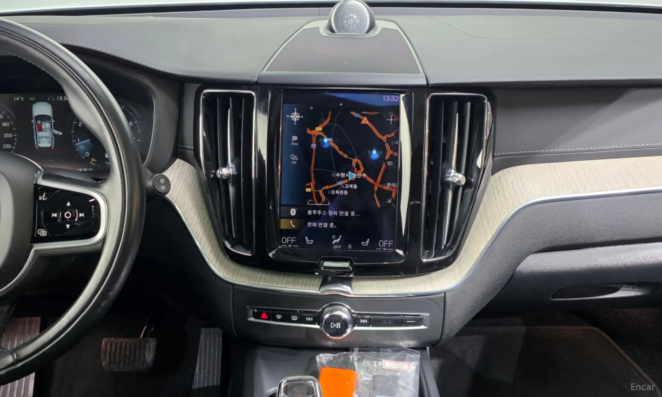 Volvo XC60 Gen 2 превью 14