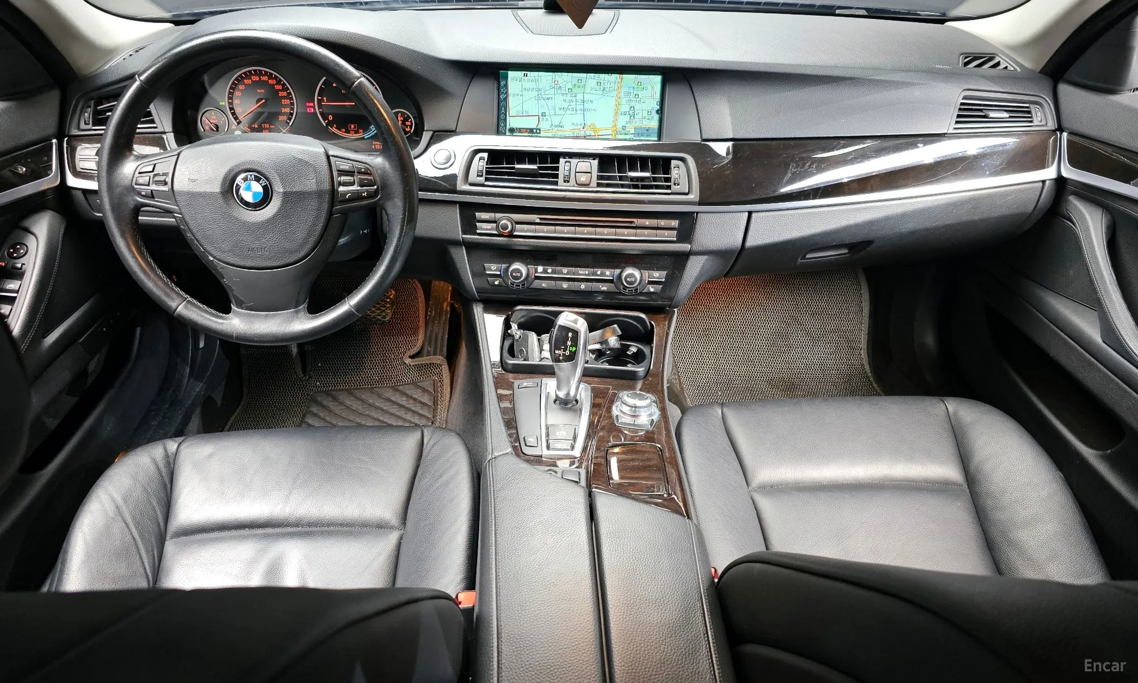 BMW 5 Series (F10) превью 7