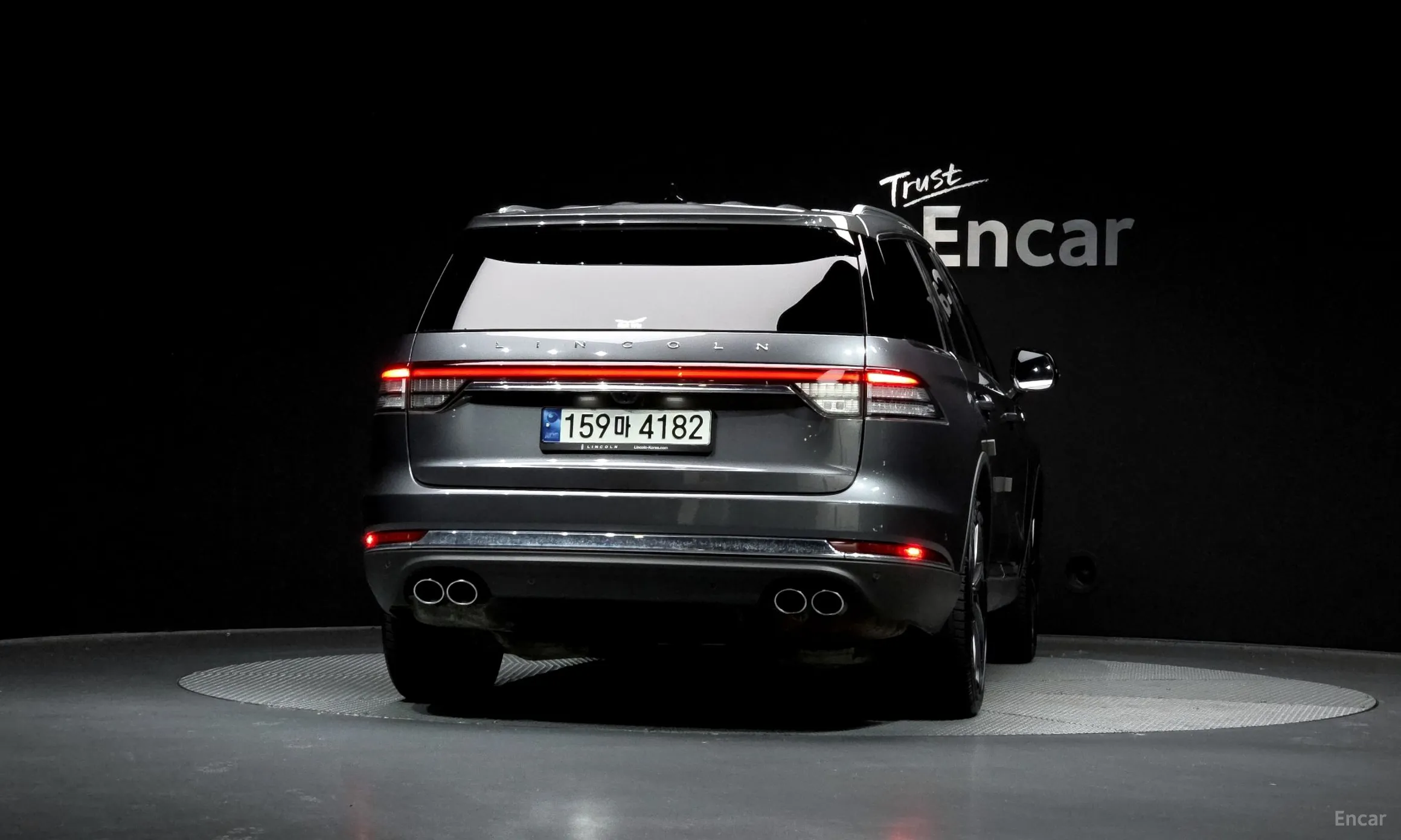 Lincoln Aviator 2nd Generation превью 4