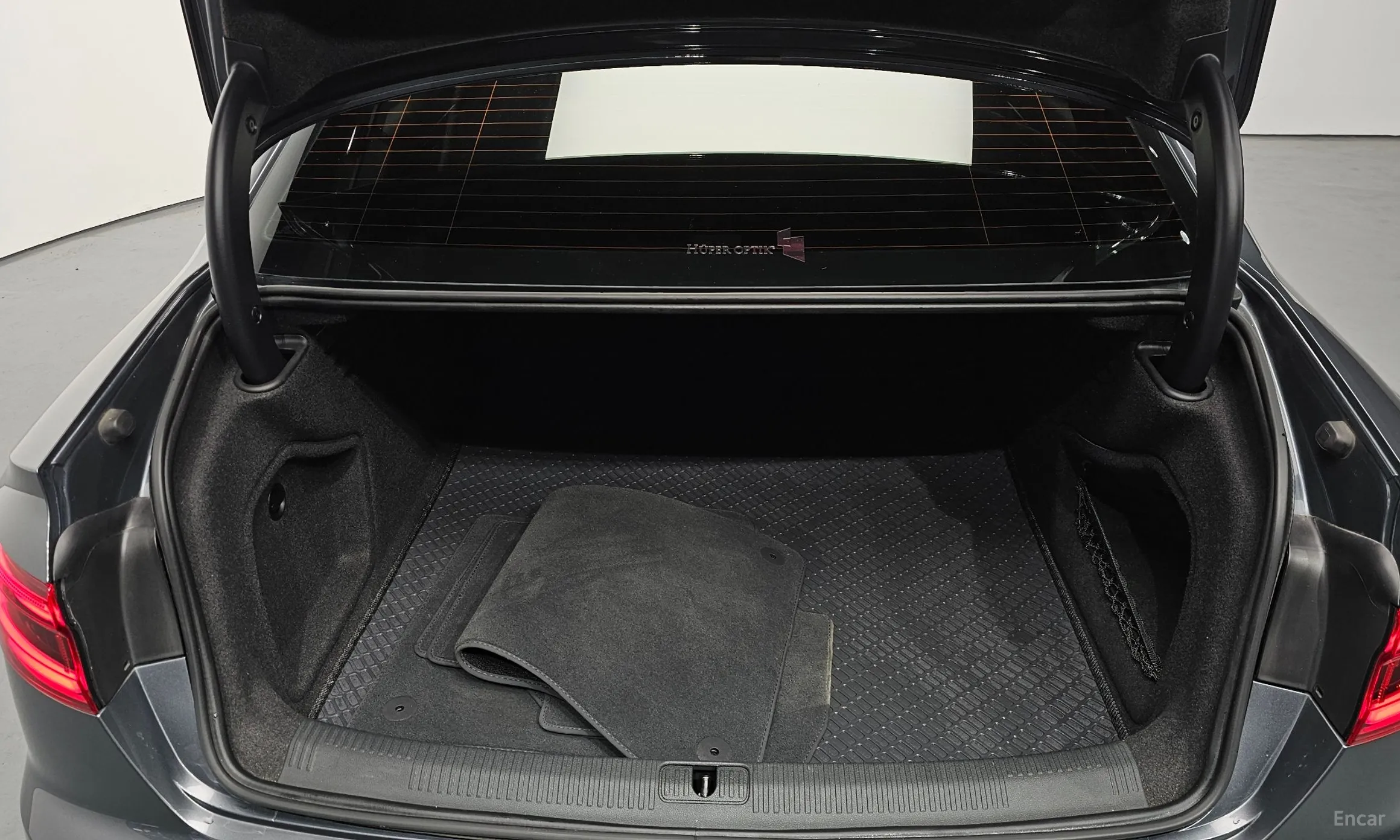 Audi A4 (B9) превью 20