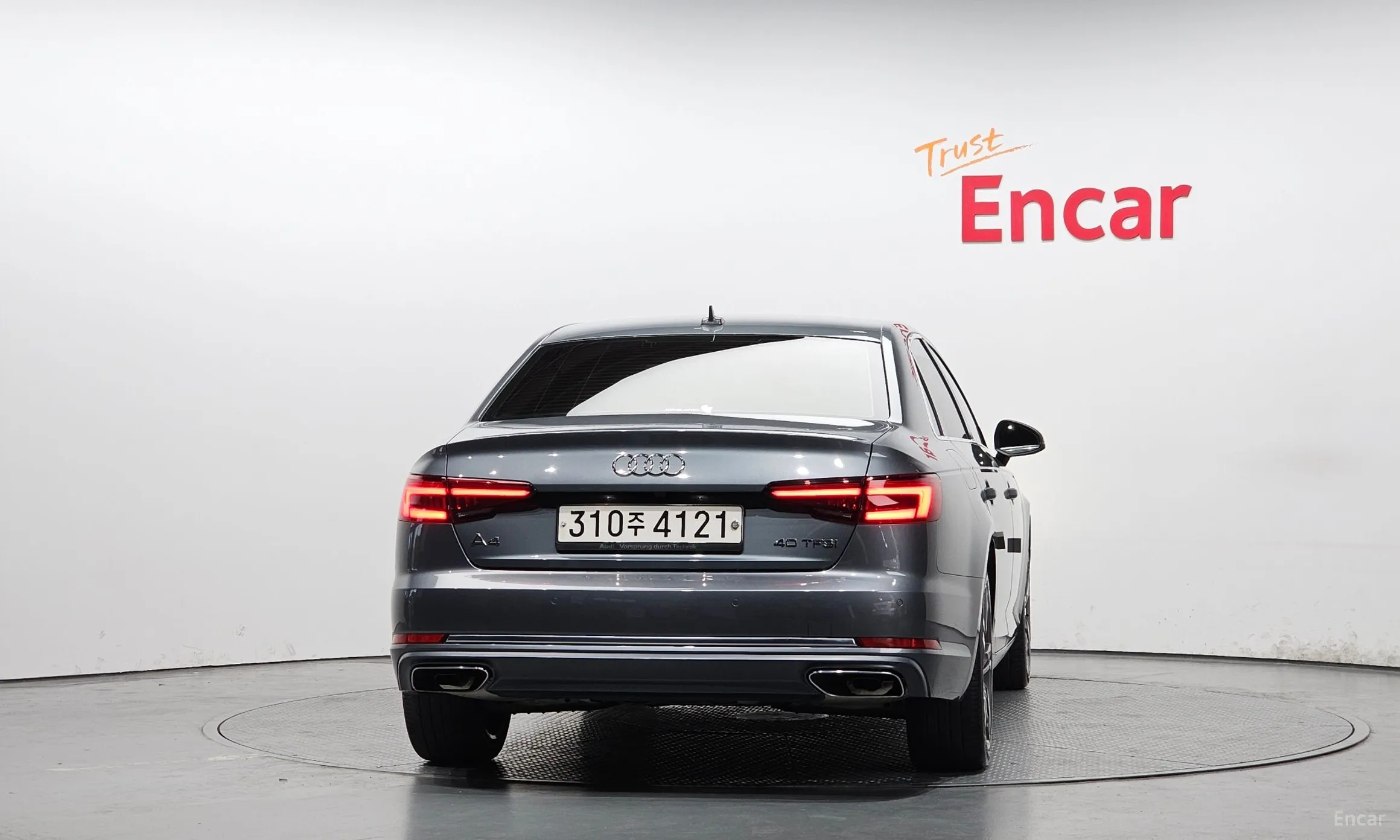 Audi A4 (B9) превью 4