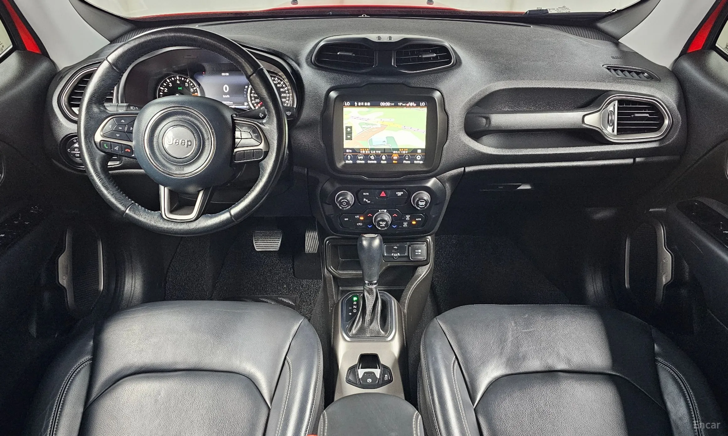 Jeep Renegade превью 7
