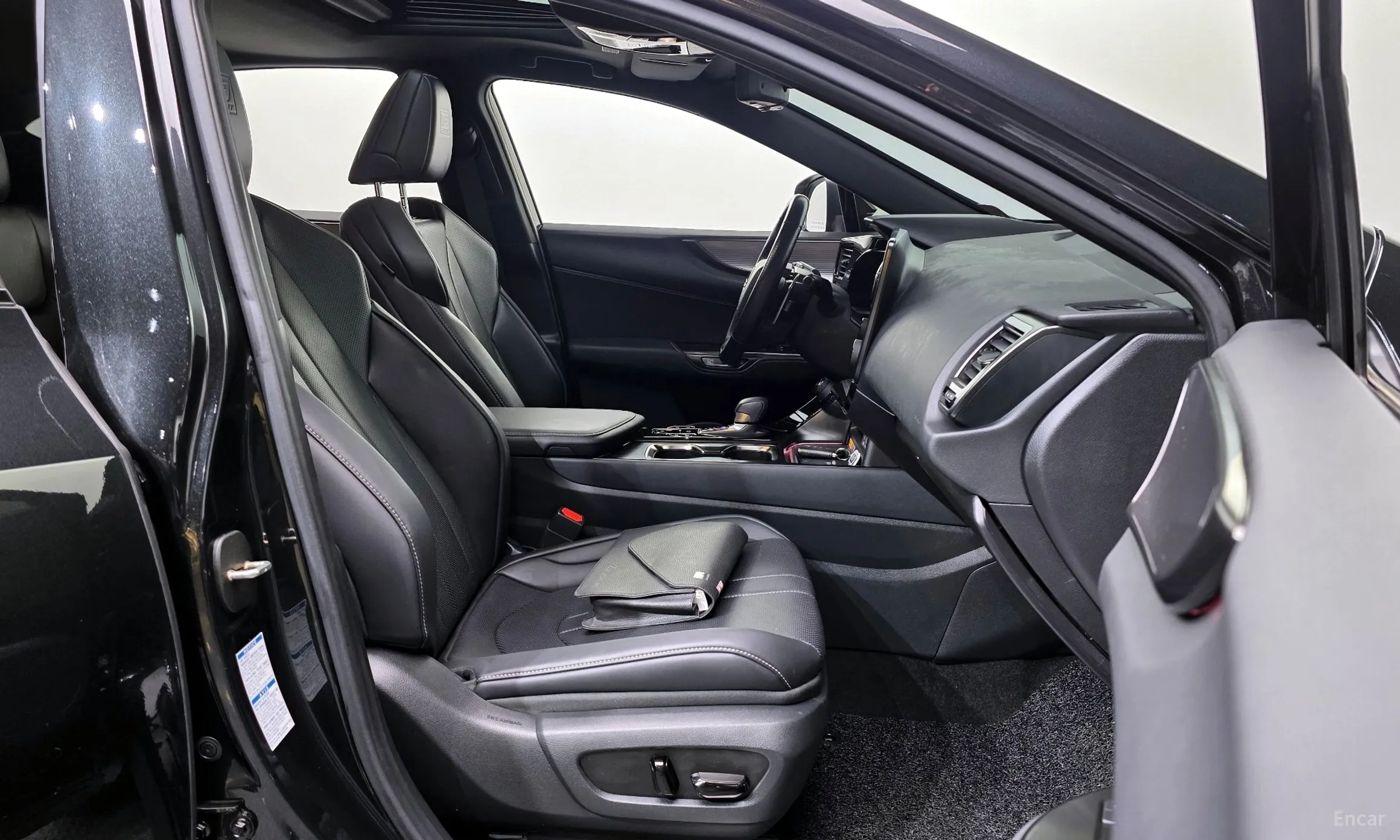 Lexus NX450h + 2nd Gen превью 11