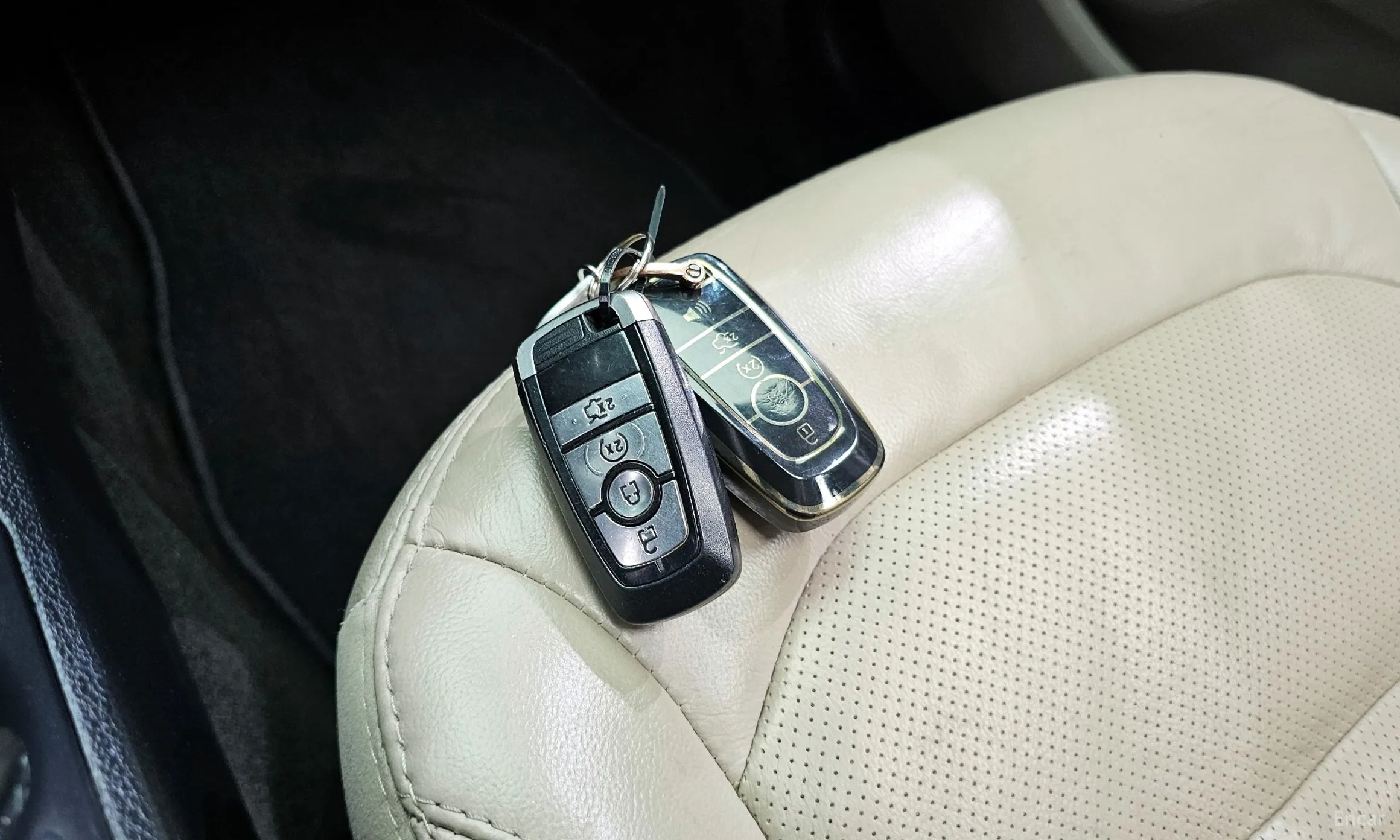 Ford Explorer превью 19