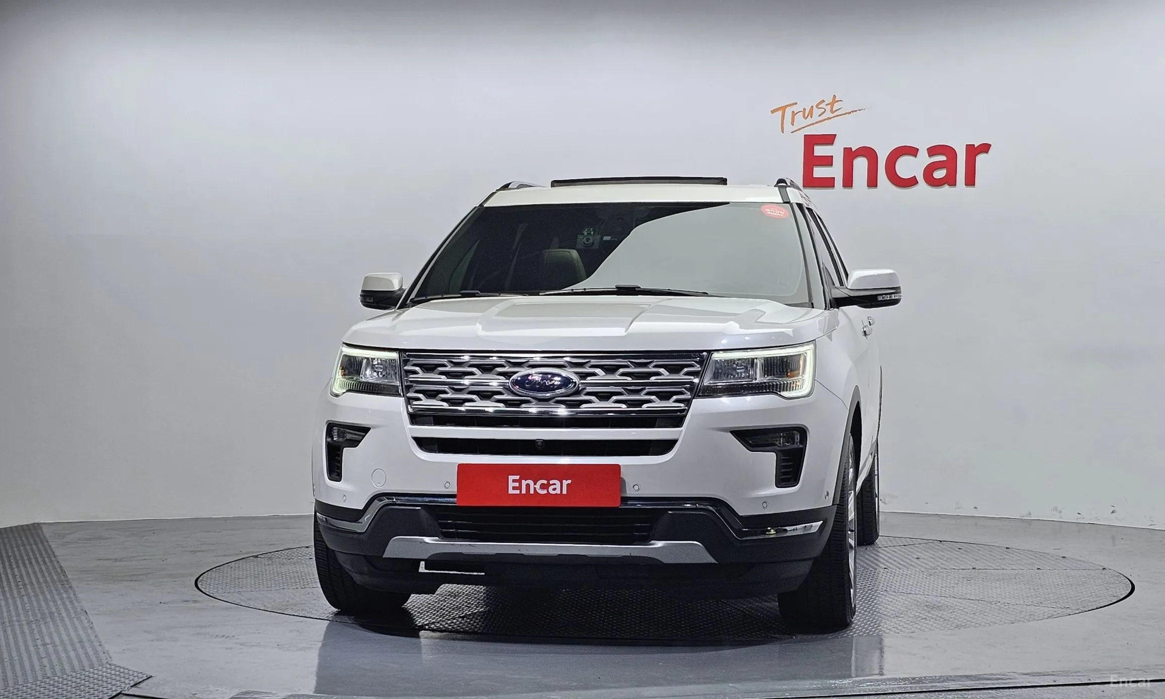 Ford Explorer превью 3