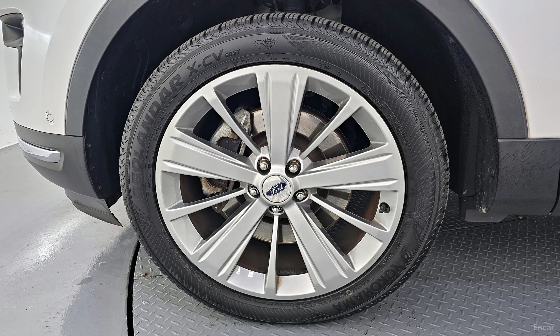 Ford Explorer превью 5