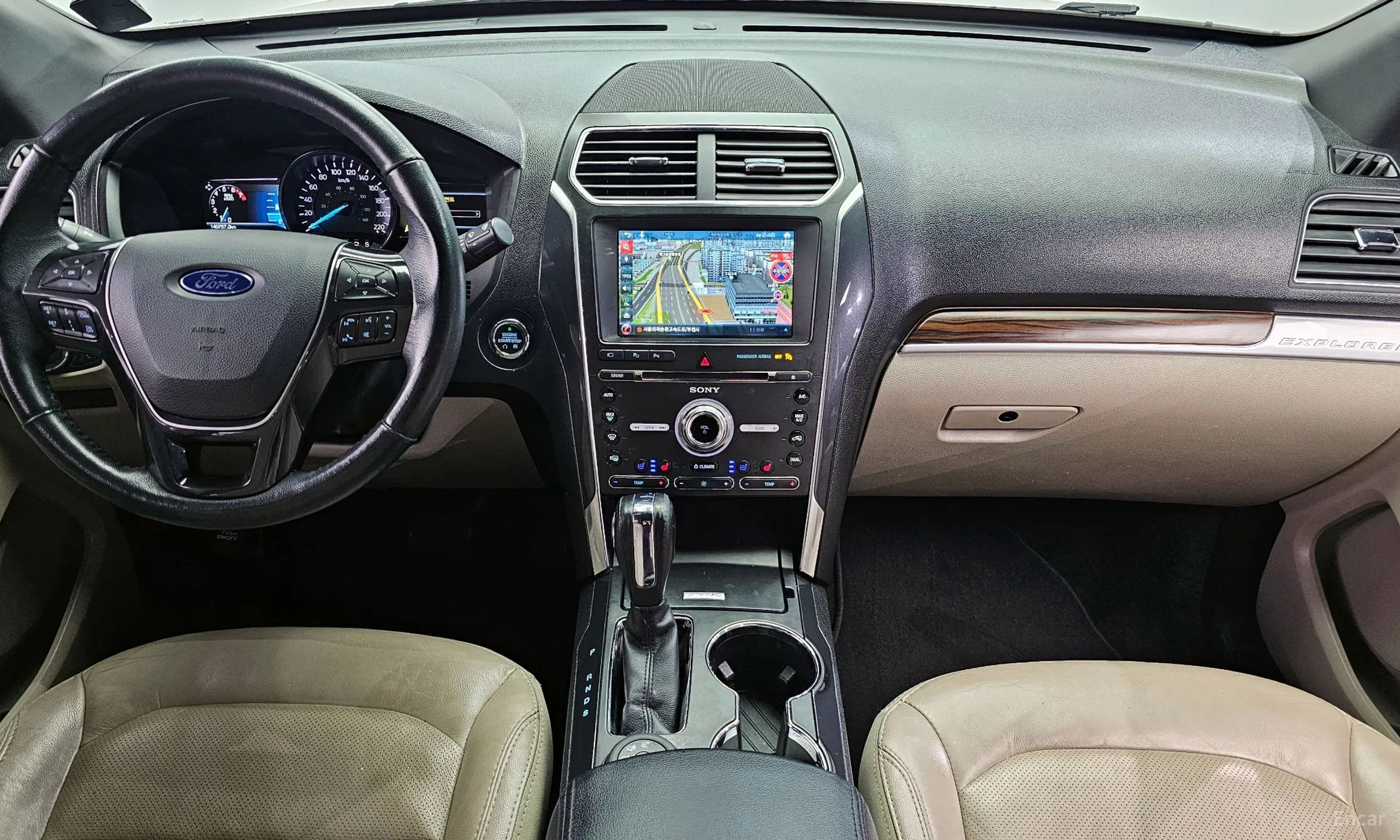Ford Explorer превью 7
