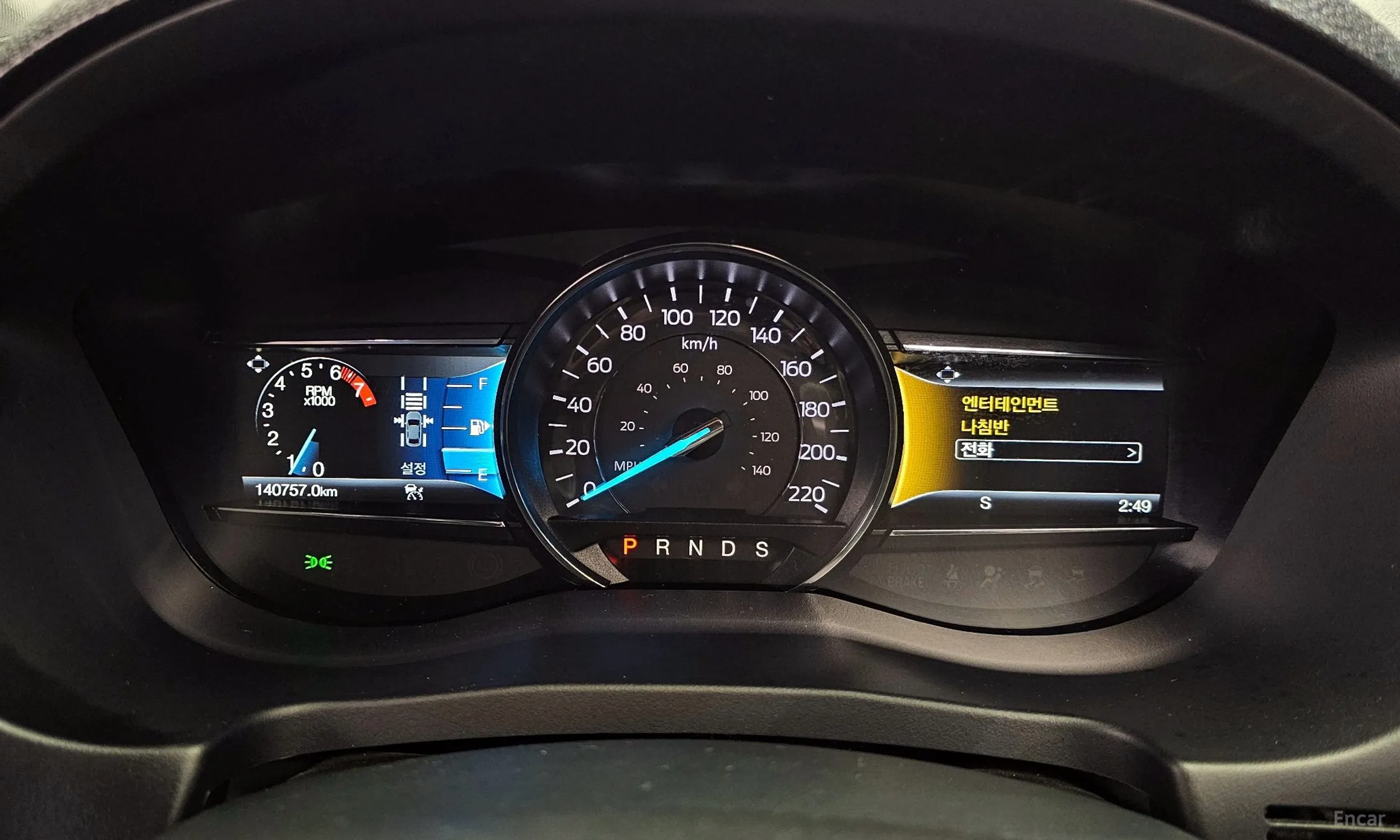 Ford Explorer превью 8