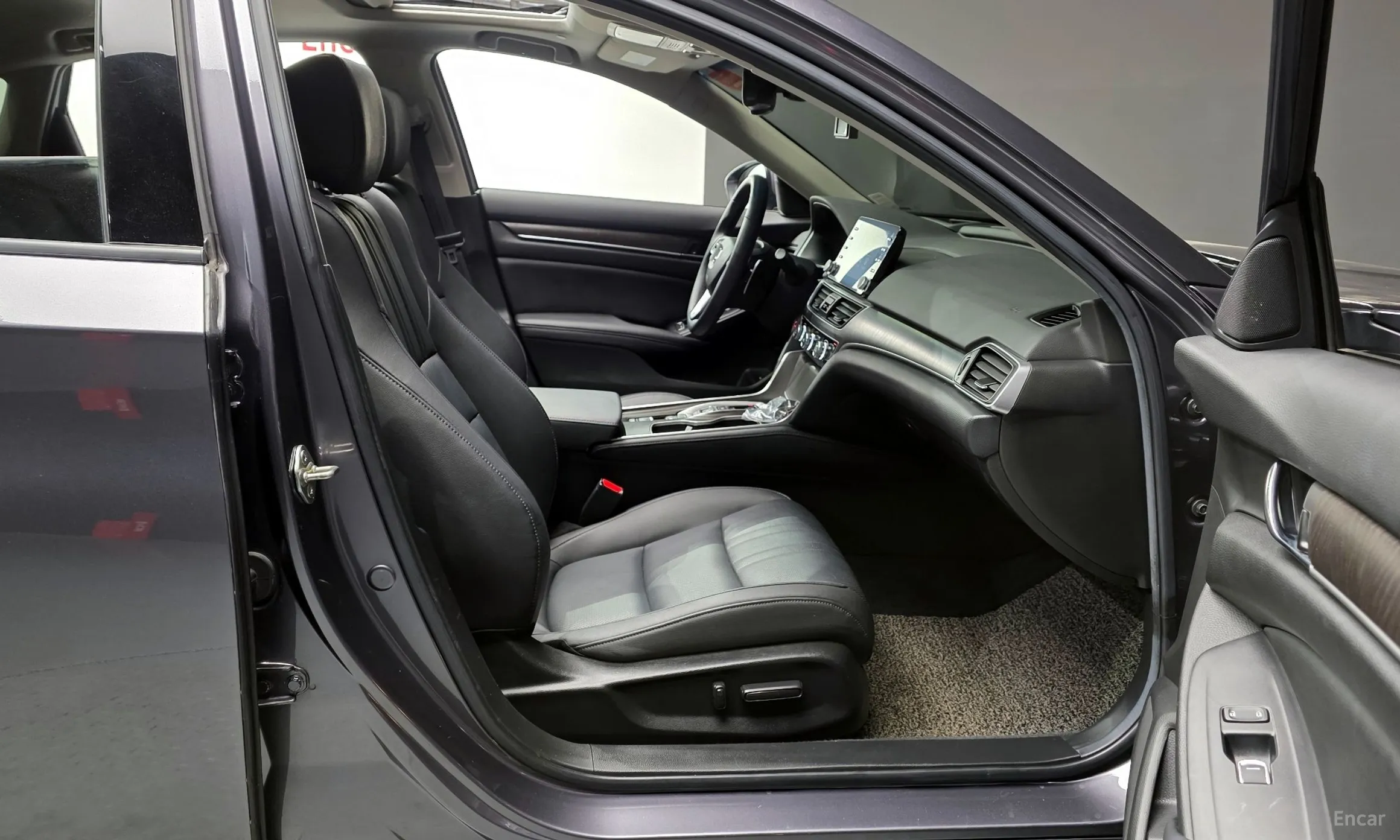 Honda Accord 10th Generation превью 11