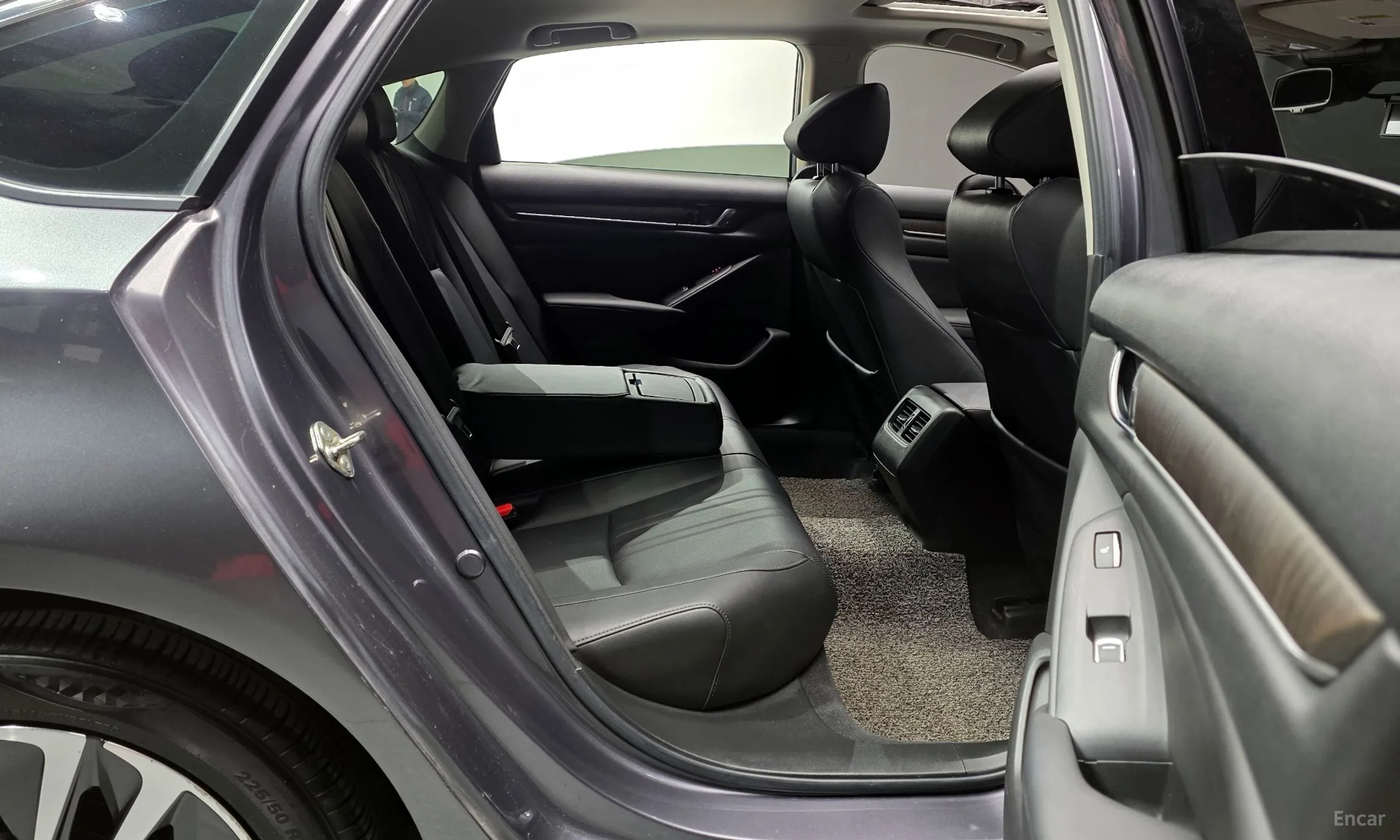 Honda Accord 10th Generation превью 12
