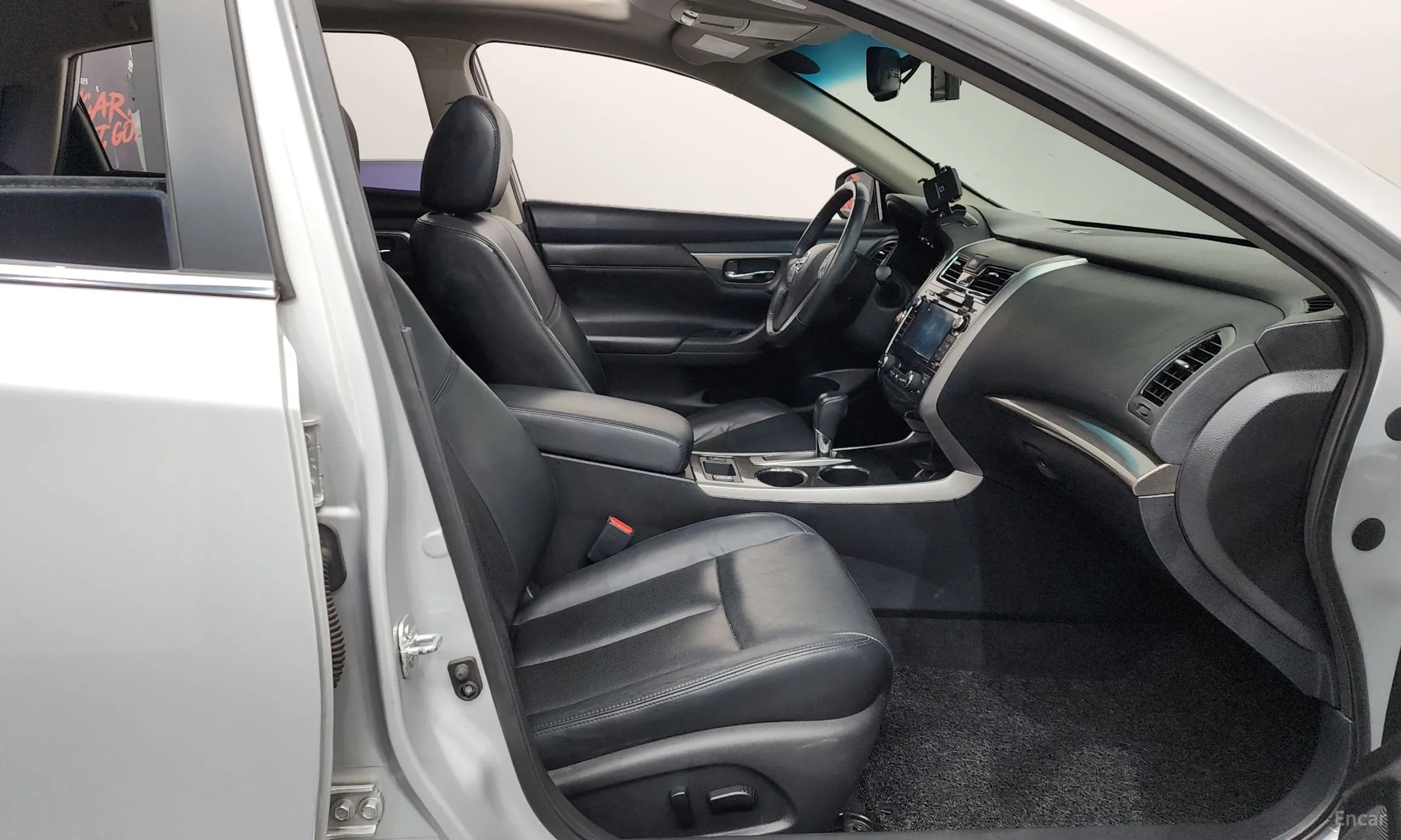 Nissan Altima превью 11