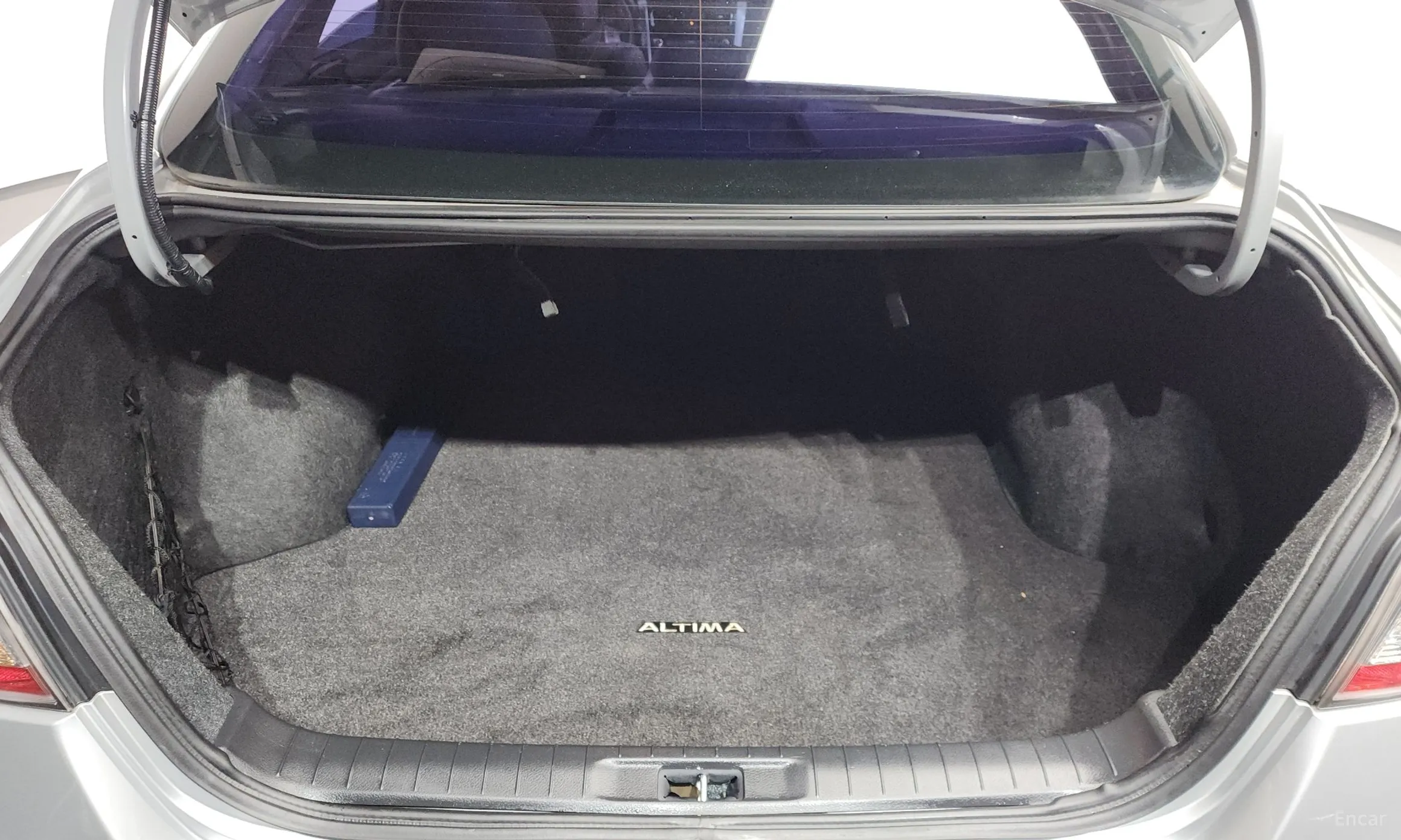 Nissan Altima превью 20