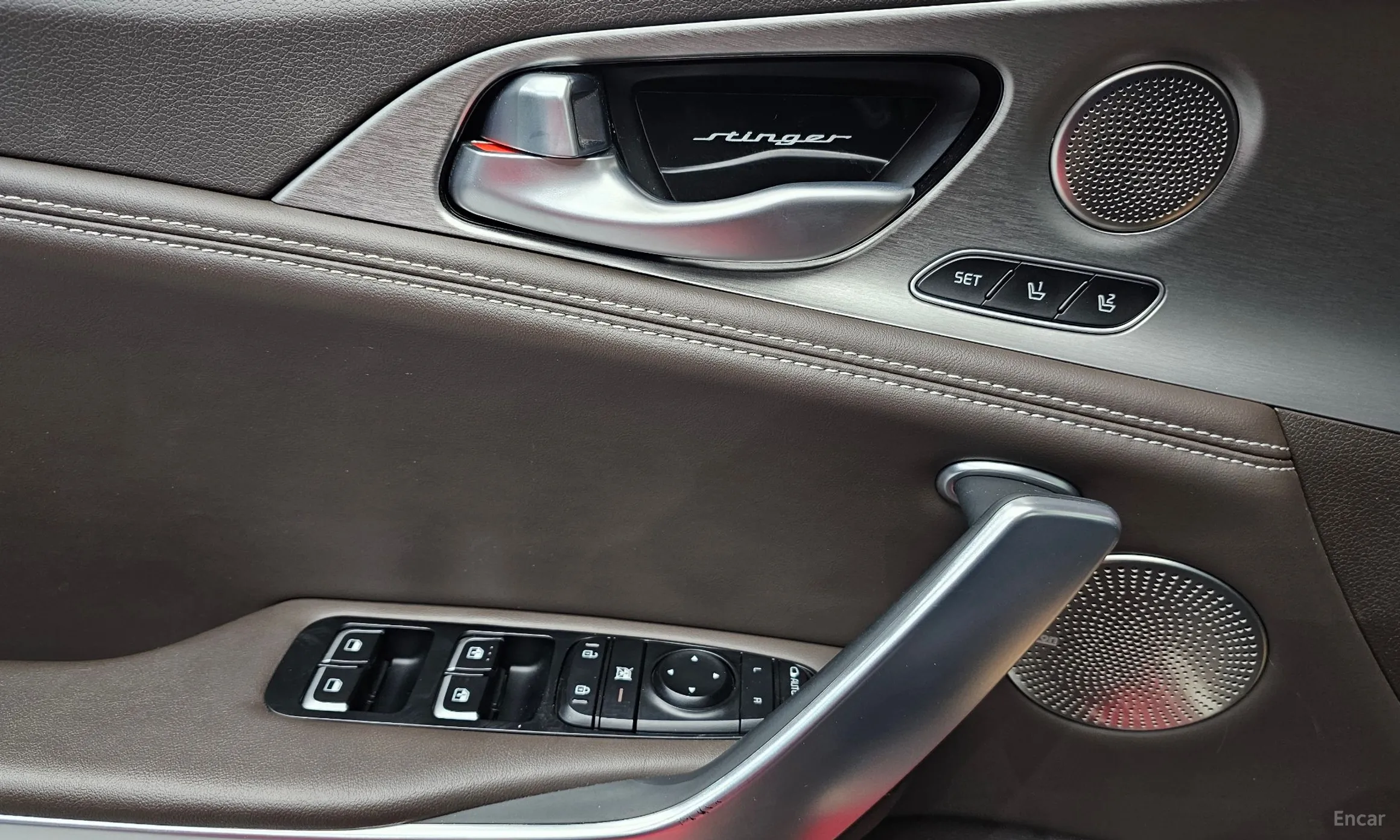 Kia Stinger превью 12