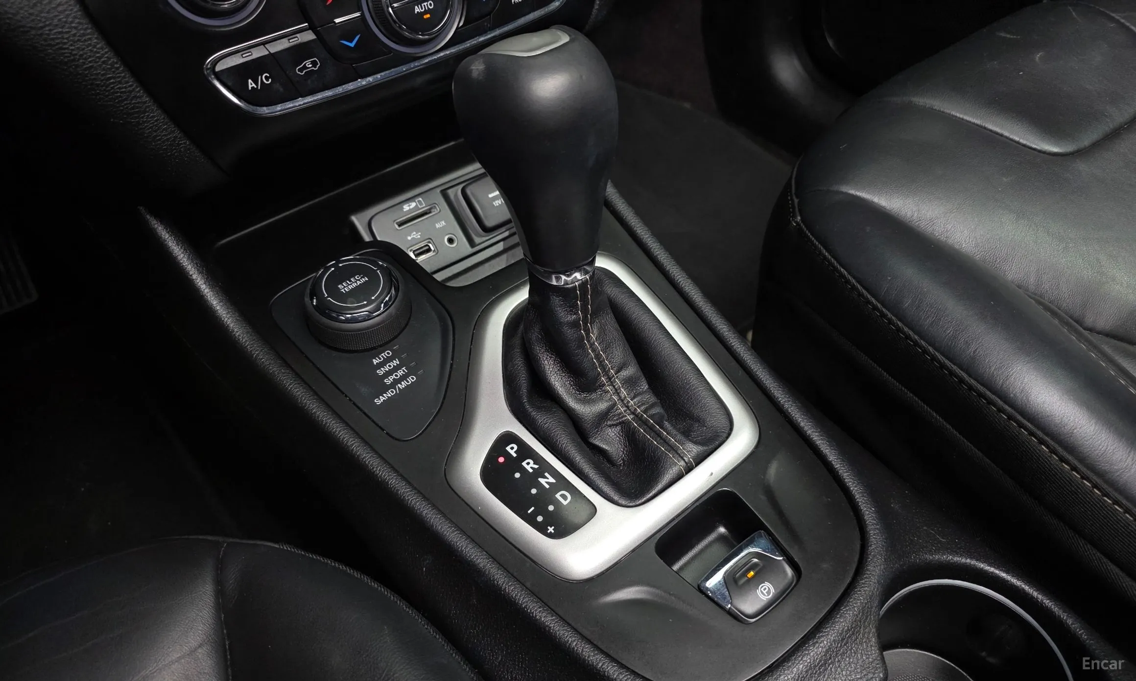 Jeep Cherokee (KL) превью 9