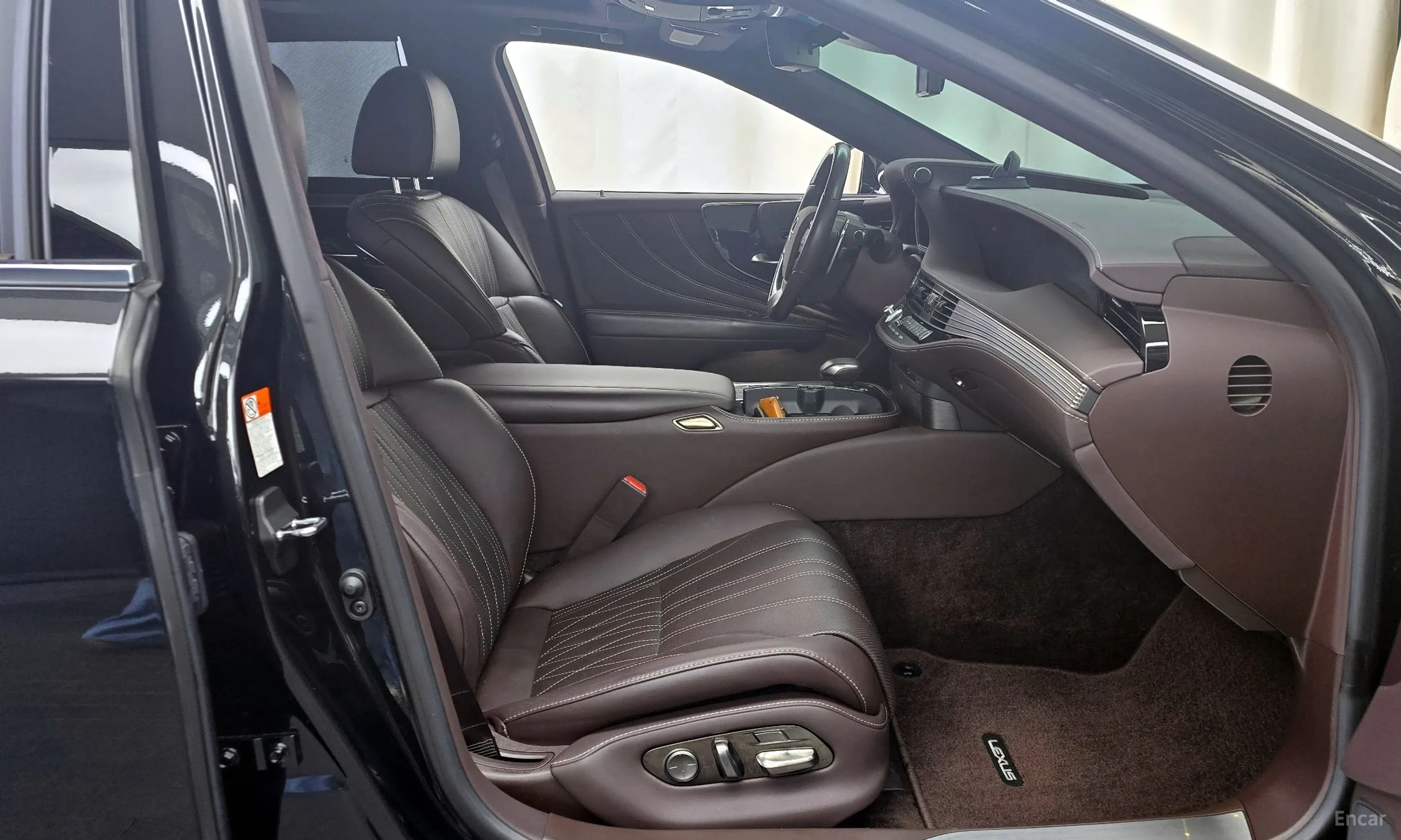 Lexus LS500 5th Generation превью 11