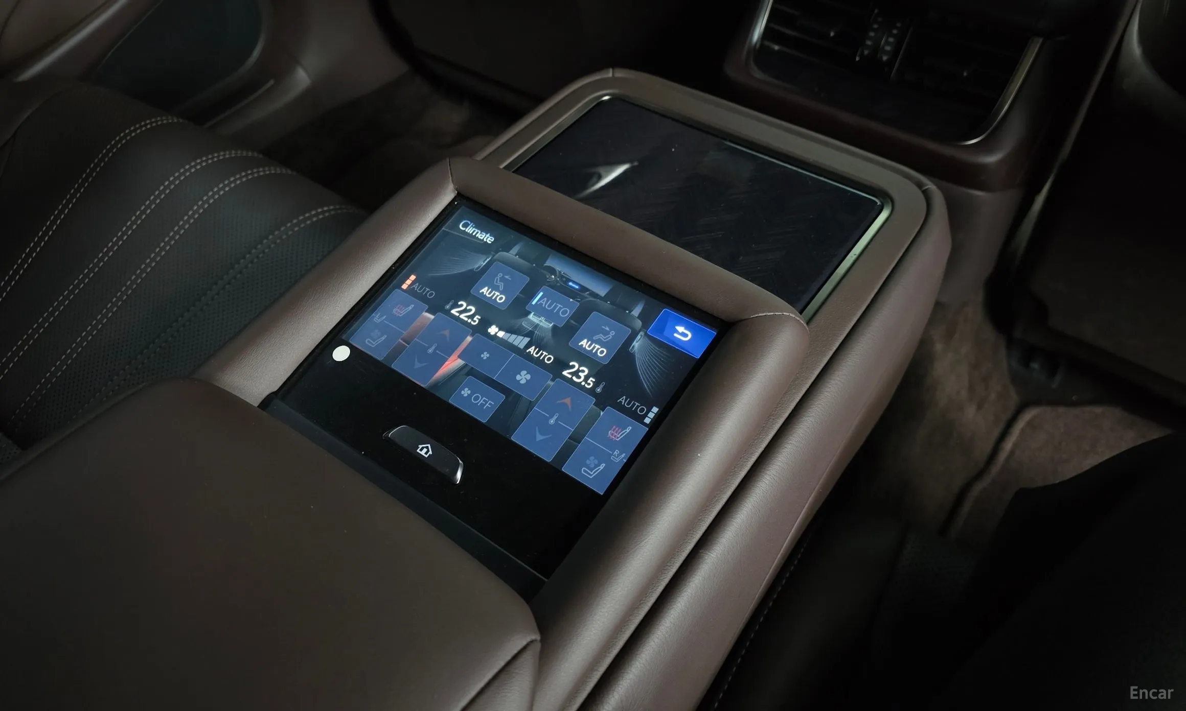 Lexus LS500 5th Generation превью 19