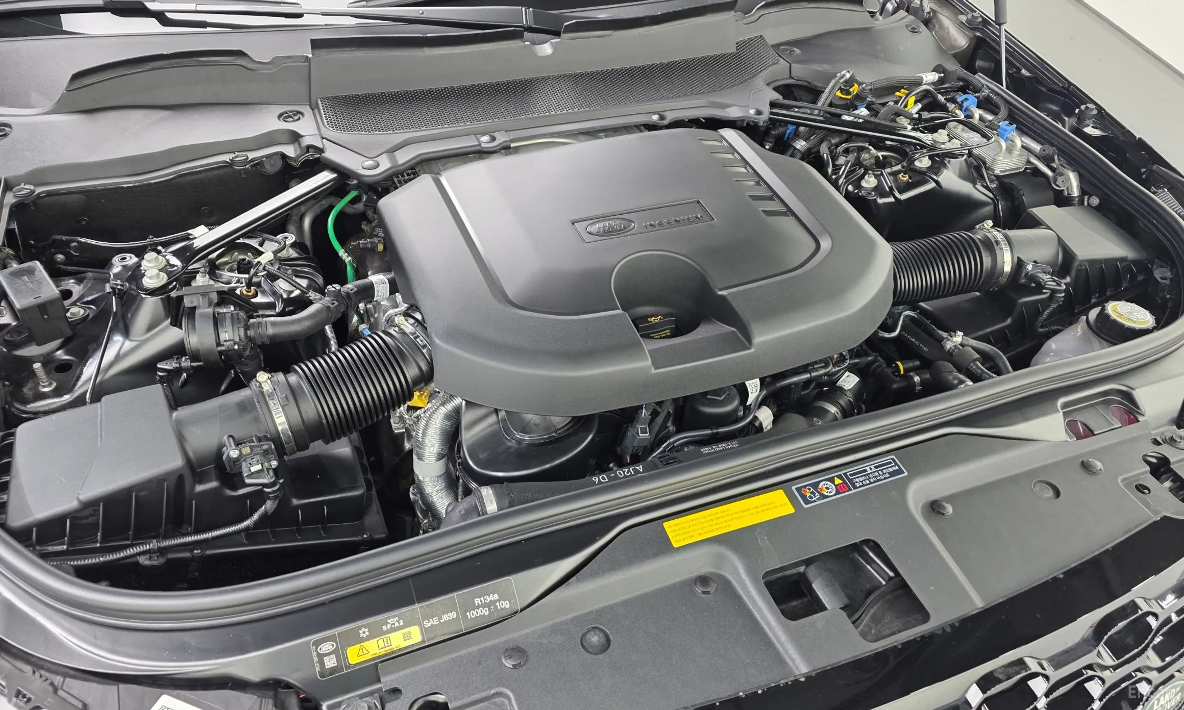 Land Rover Discovery 5 превью 10