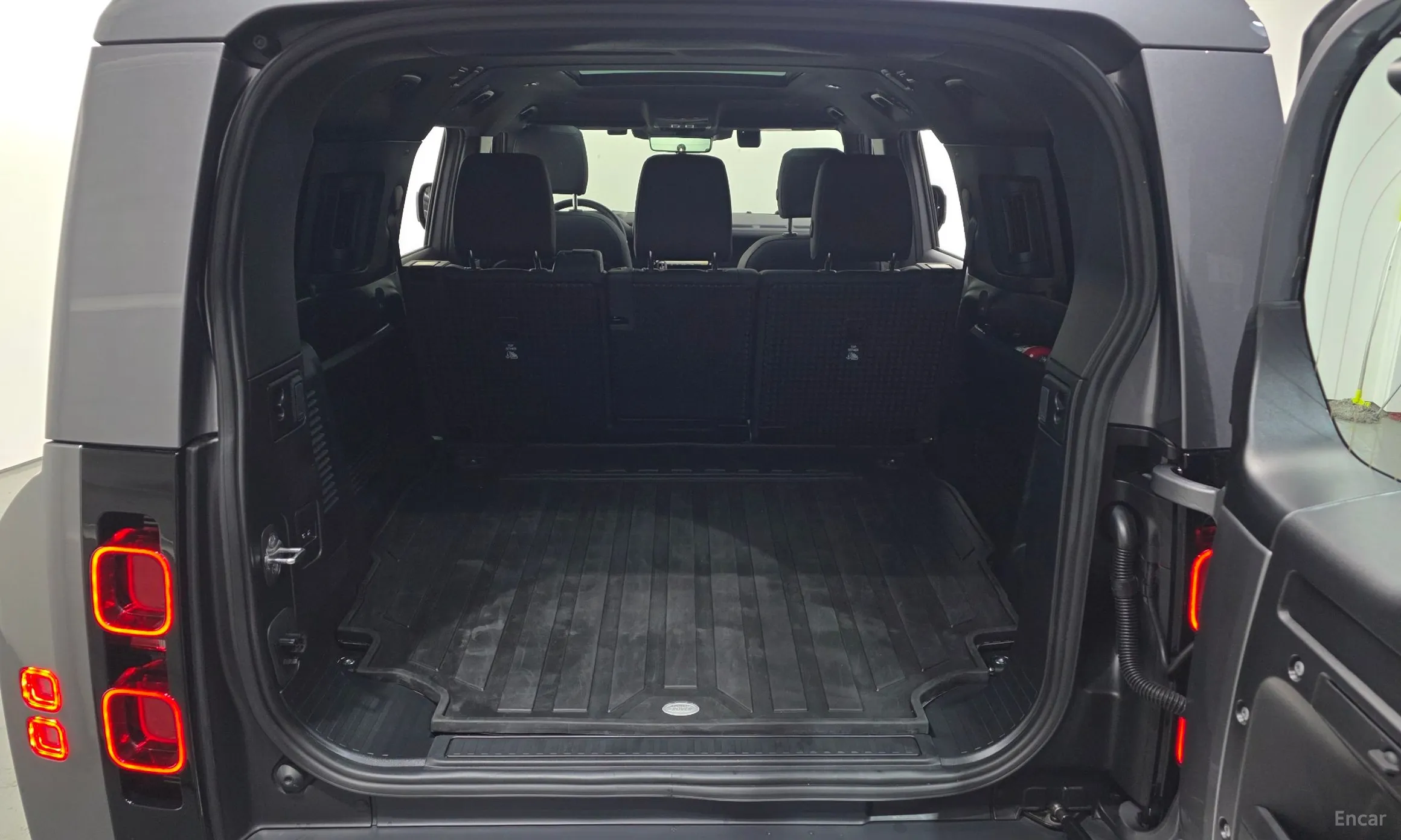 Land Rover Defender (L663) превью 20