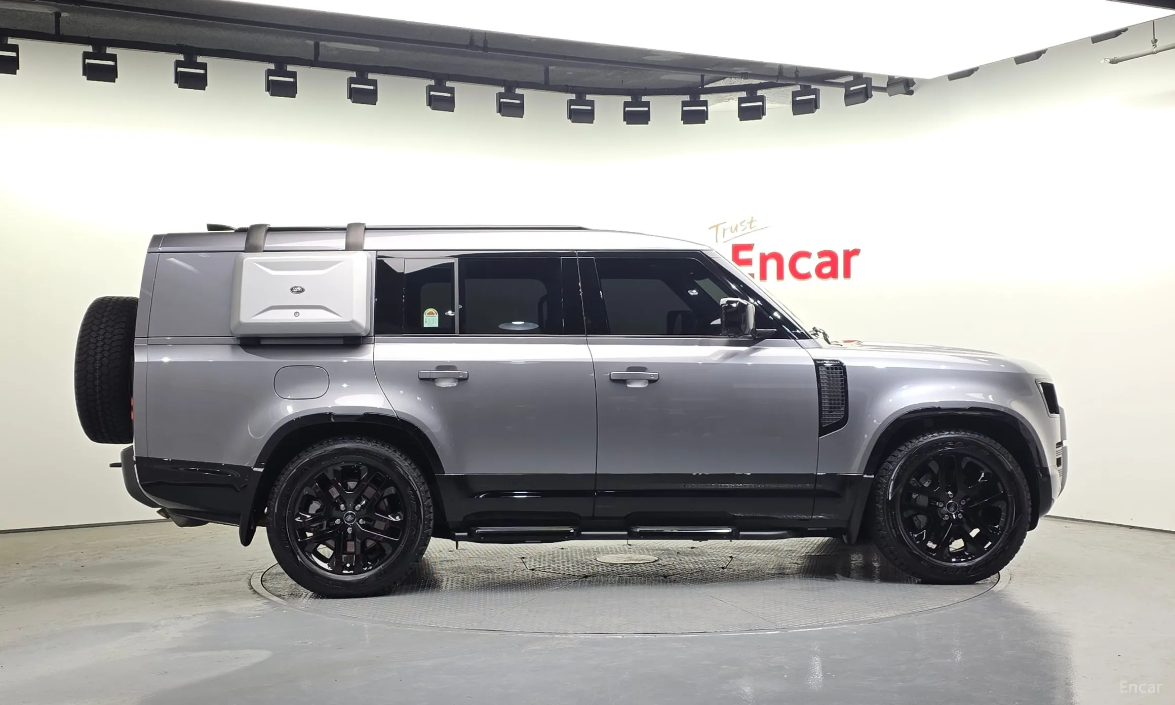 Land Rover Defender (L663) превью 6