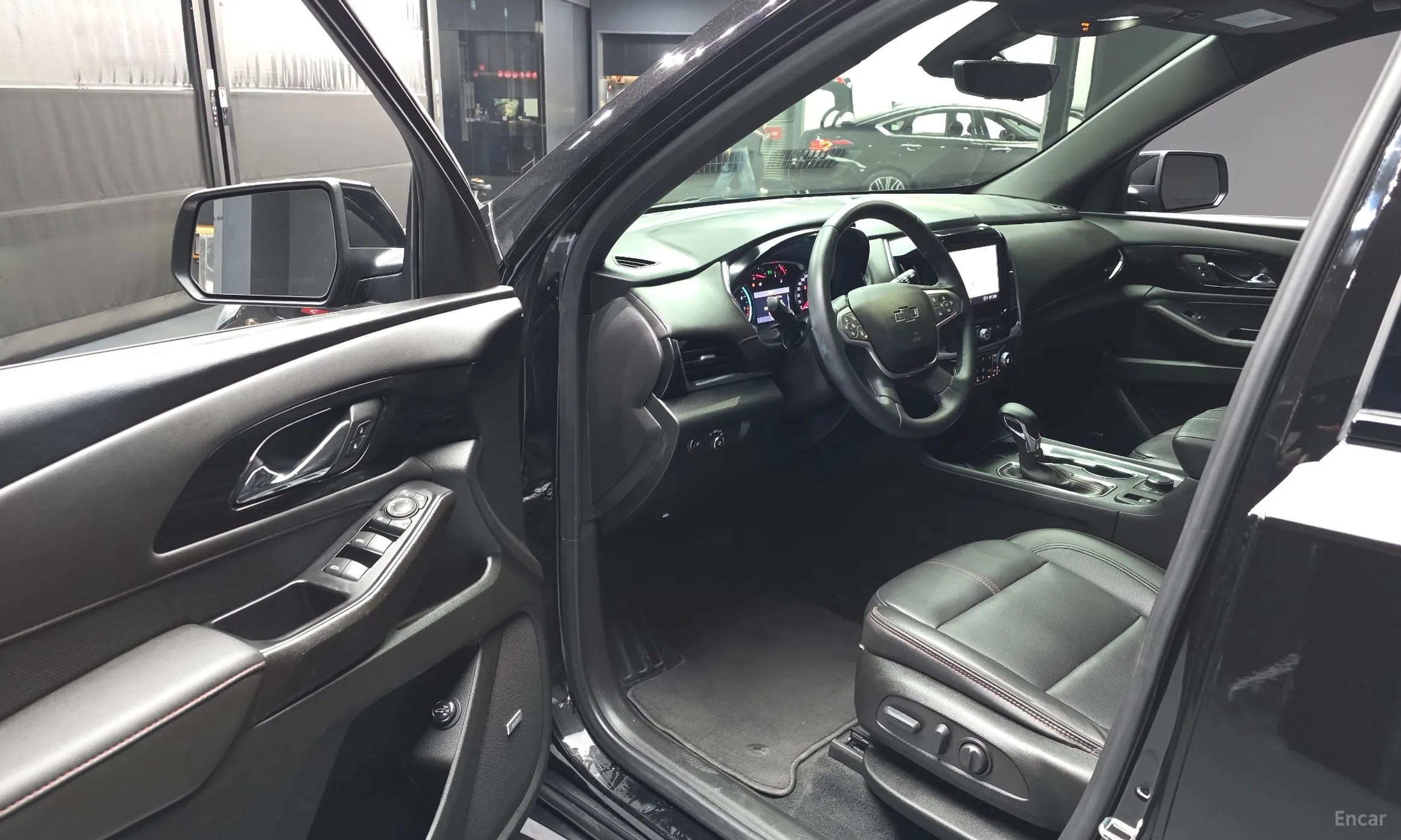Chevrolet (GM Daewoo) Traverse превью 10