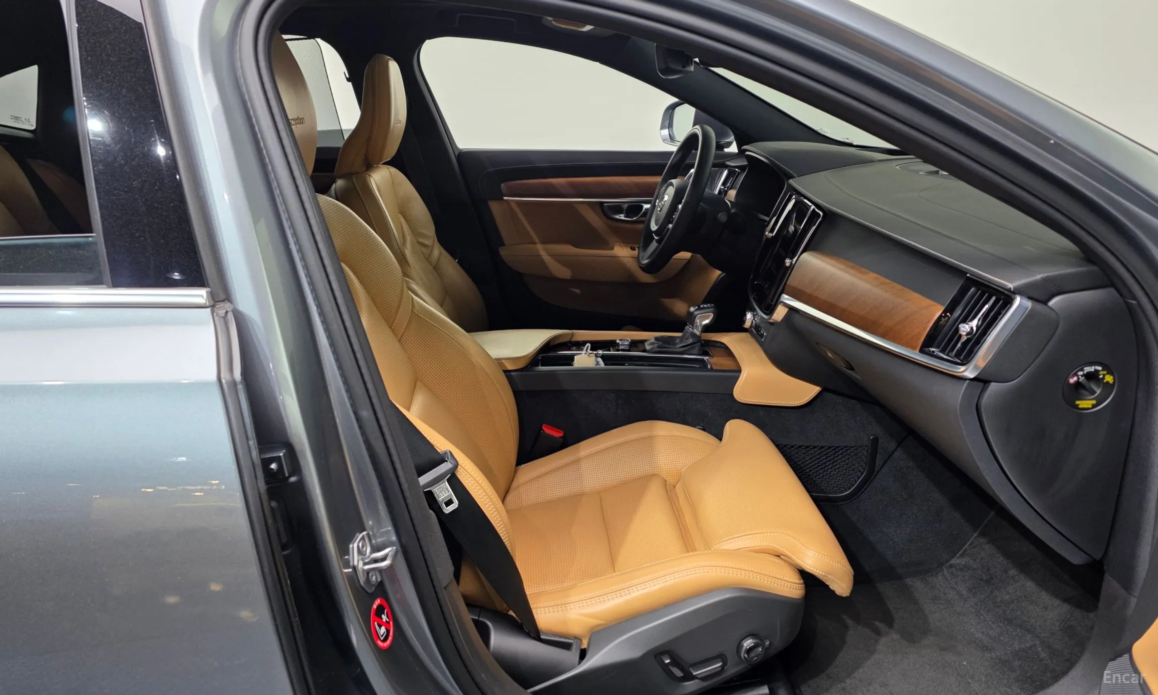 Volvo S90 превью 11
