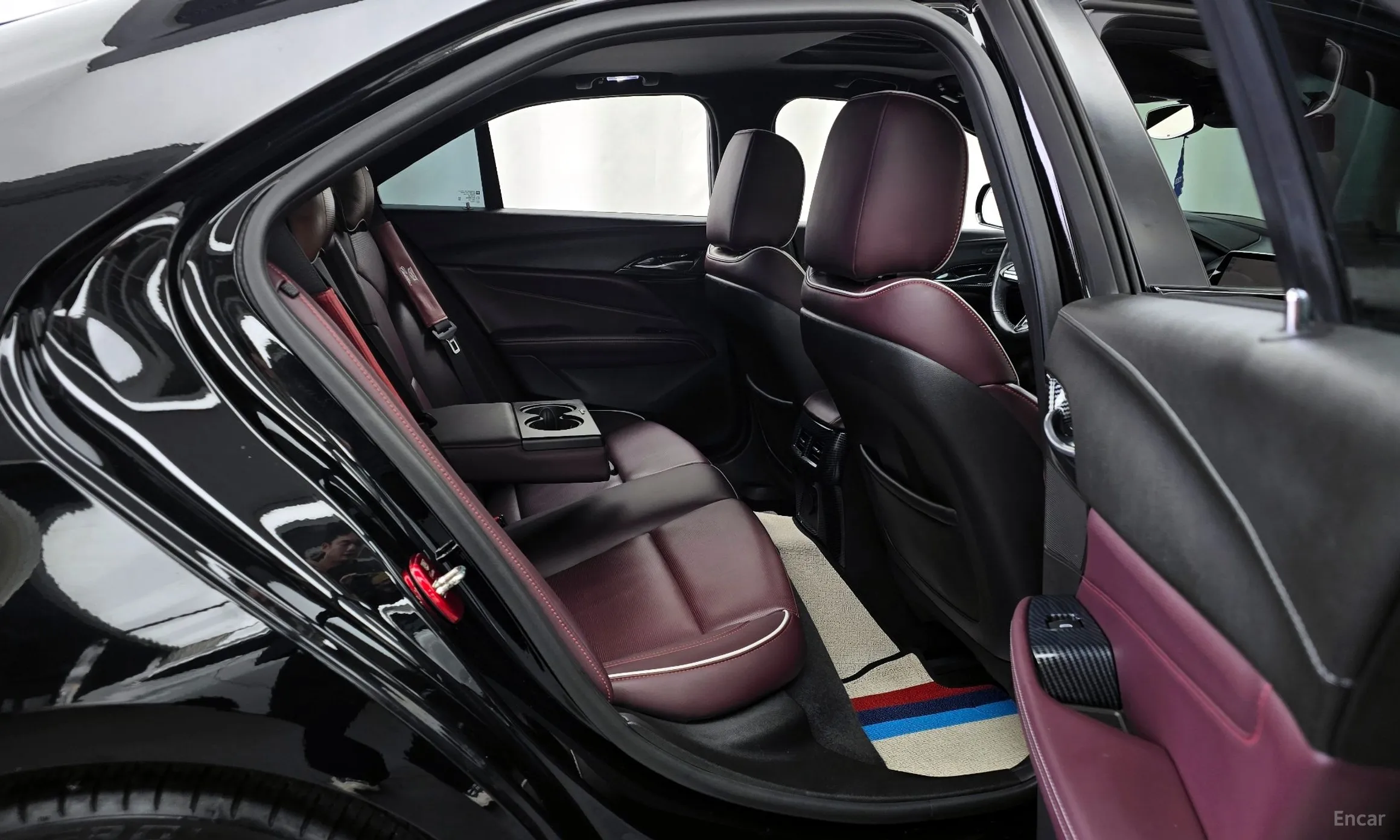 Cadillac CT4 превью 12