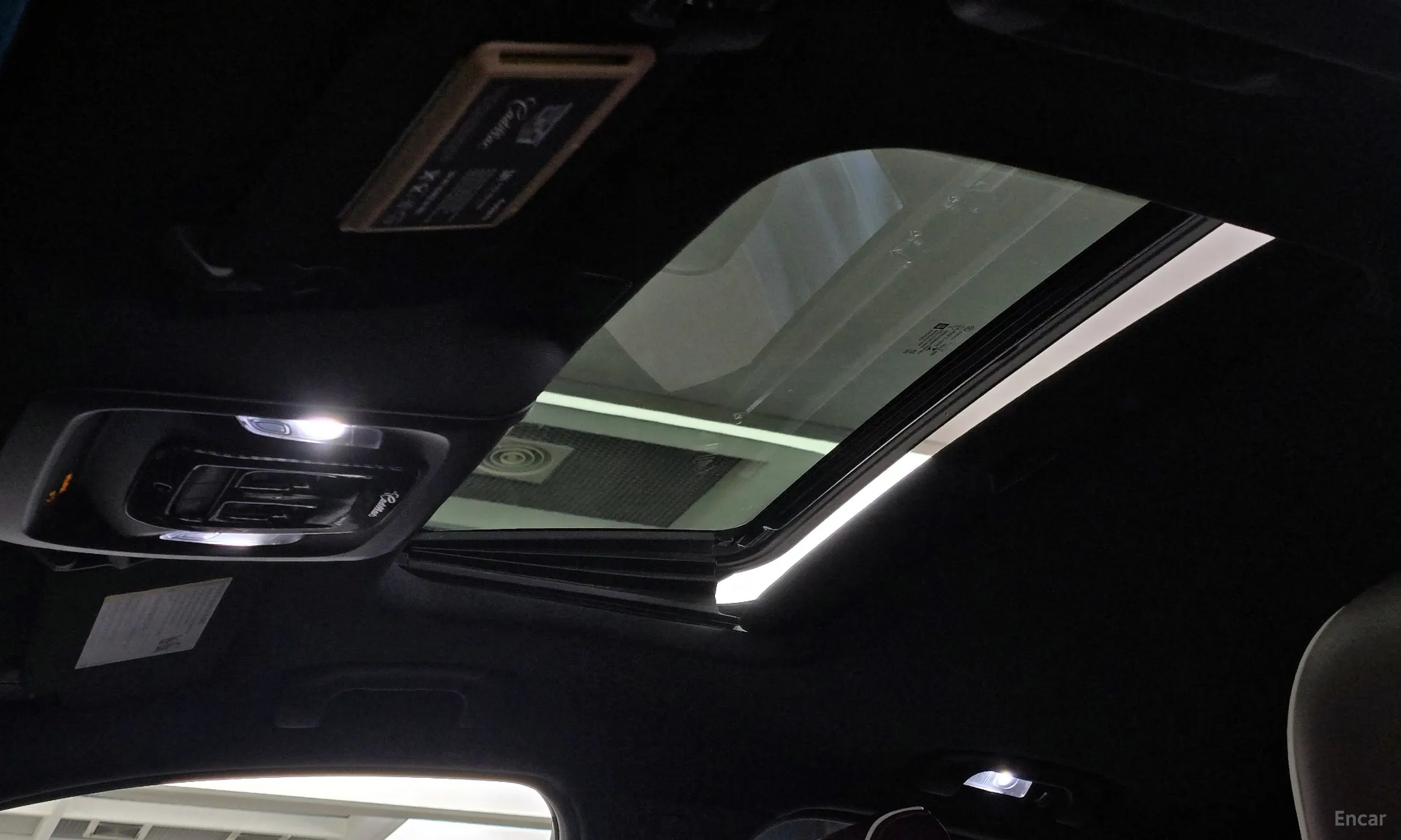 Cadillac CT4 превью 19
