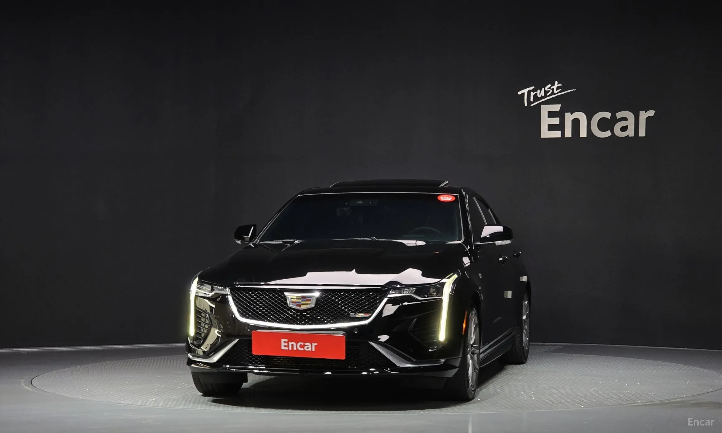 Cadillac CT4 превью 3