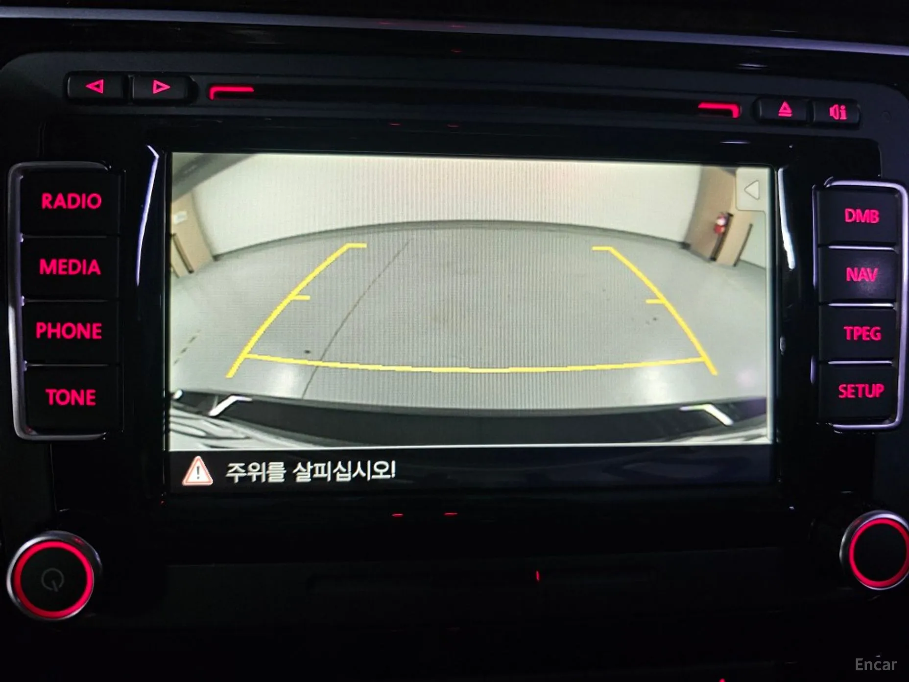 Volkswagen The New Passat превью 12