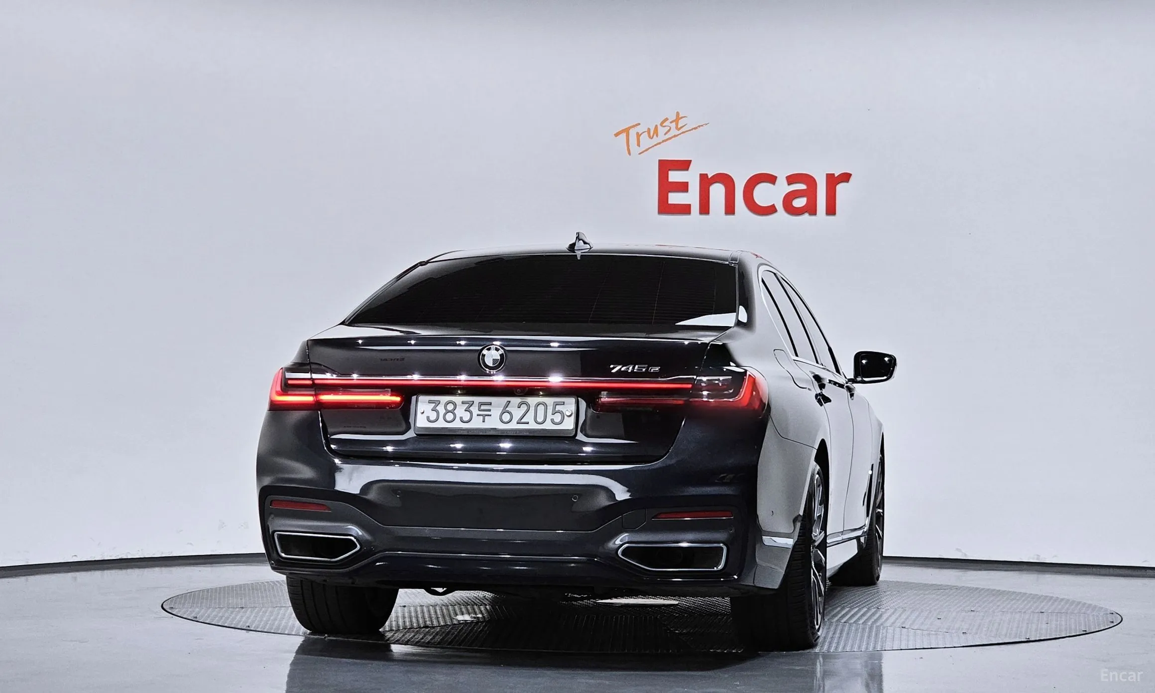 BMW 7 Series (G11) превью 4