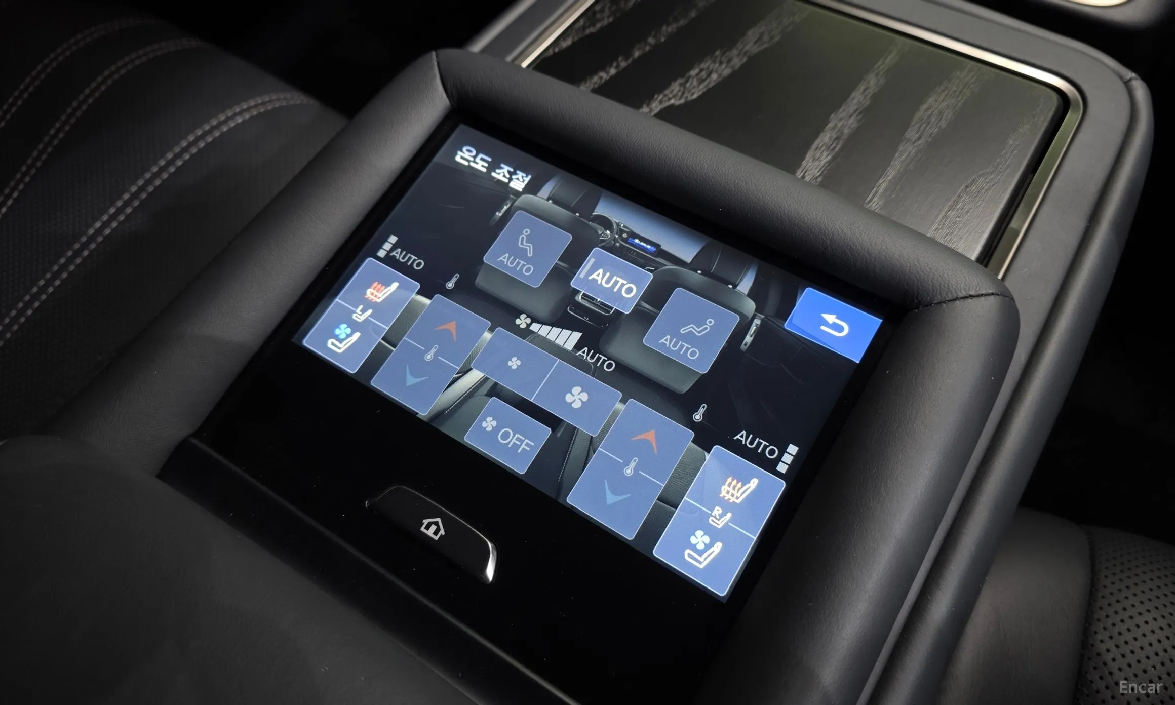 Lexus LS500h Gen 5 превью 17