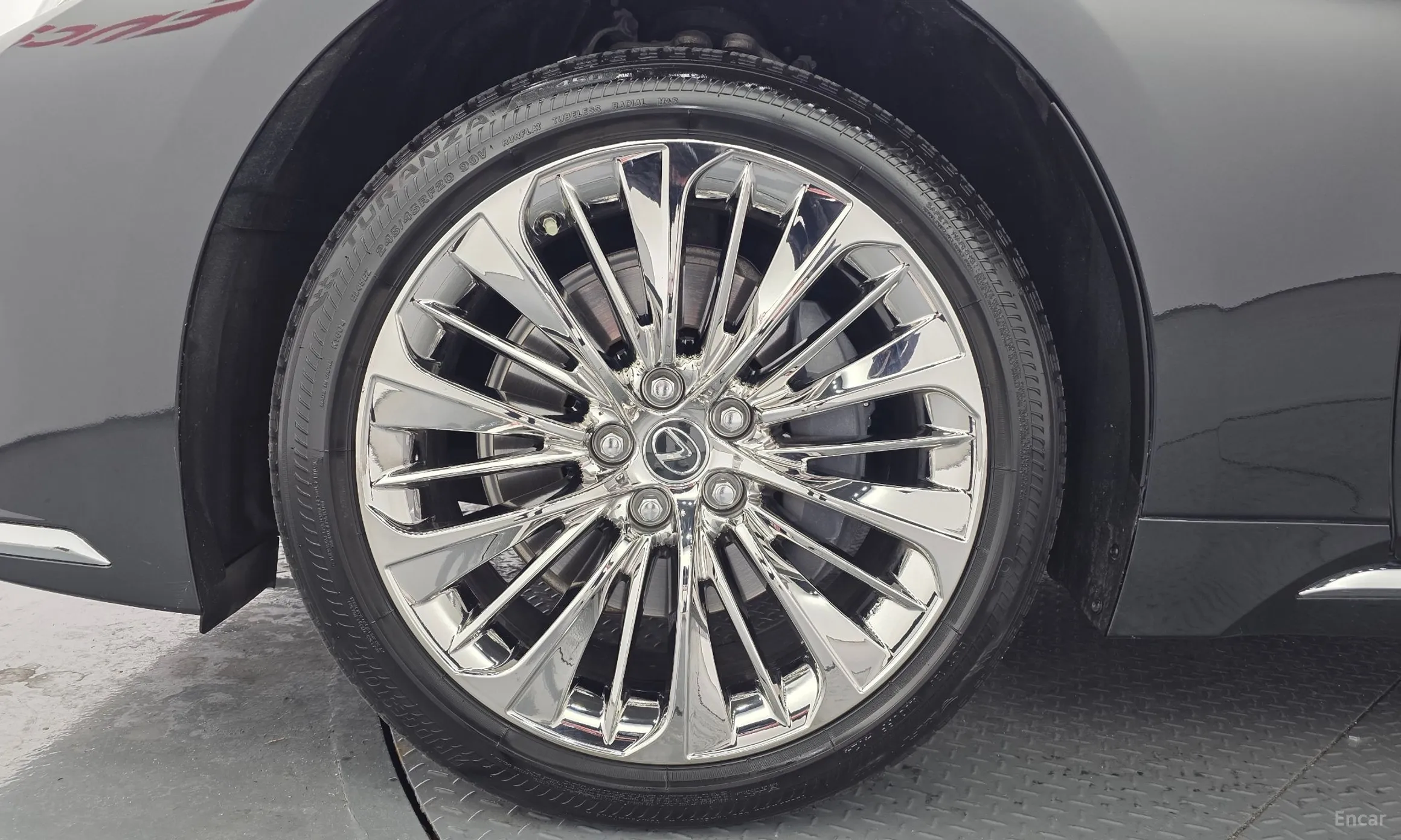 Lexus LS500h Gen 5 превью 5