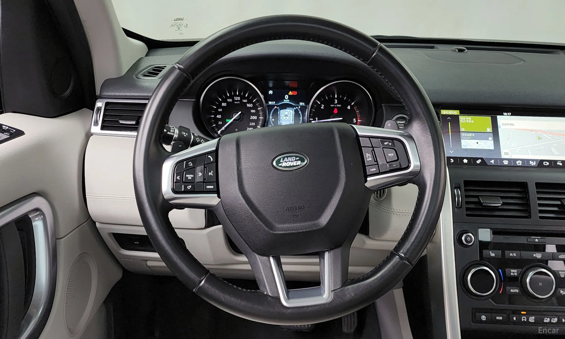 Land Rover Discovery Sports превью 13