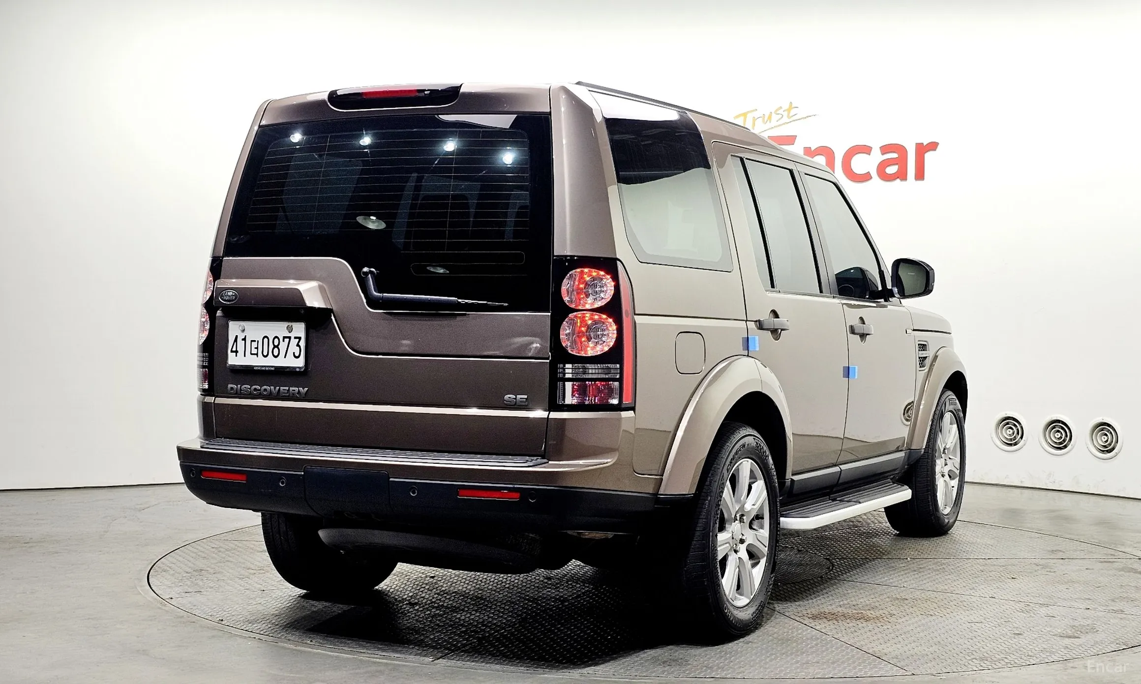 Land Rover Discovery 4 превью 2