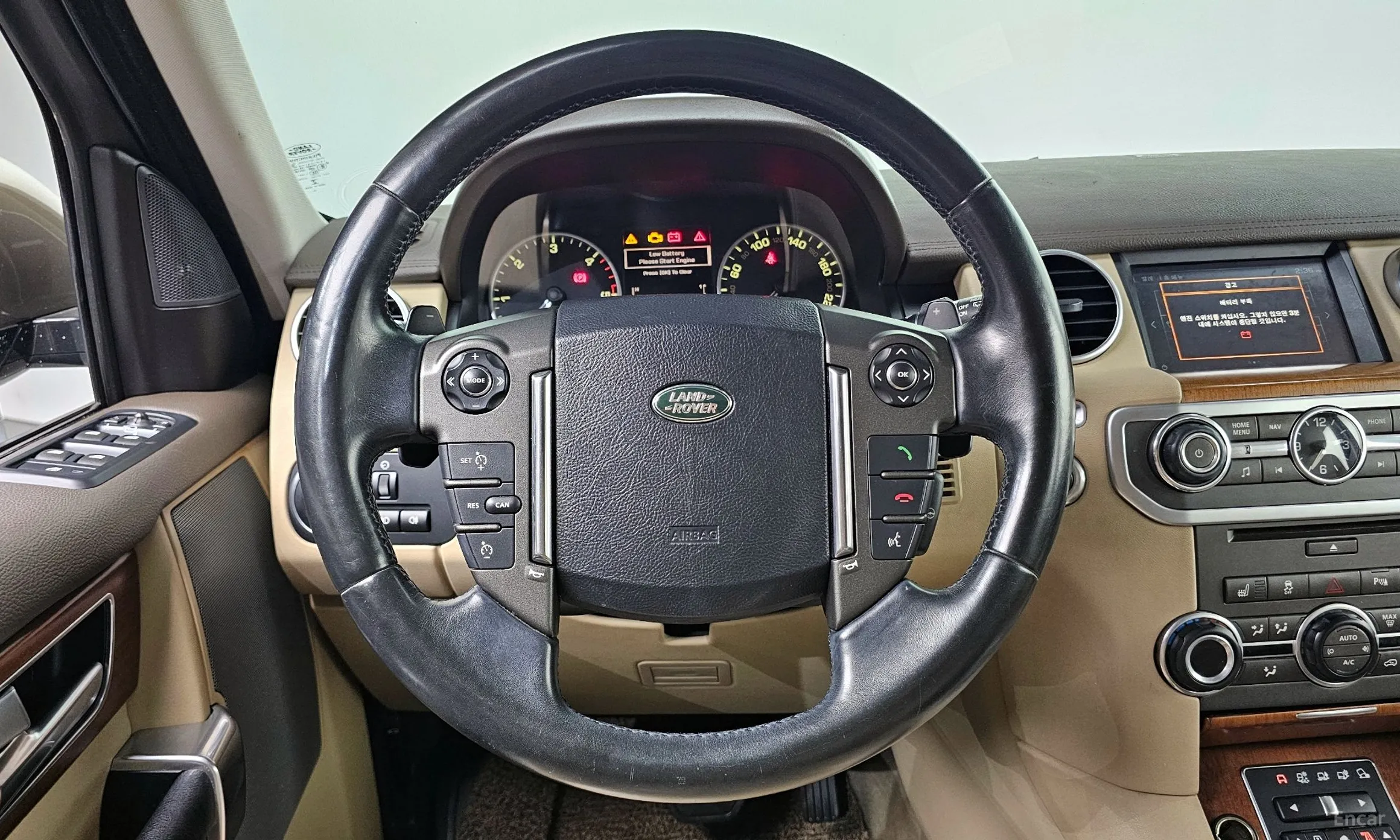 Land Rover Discovery 4 превью 16
