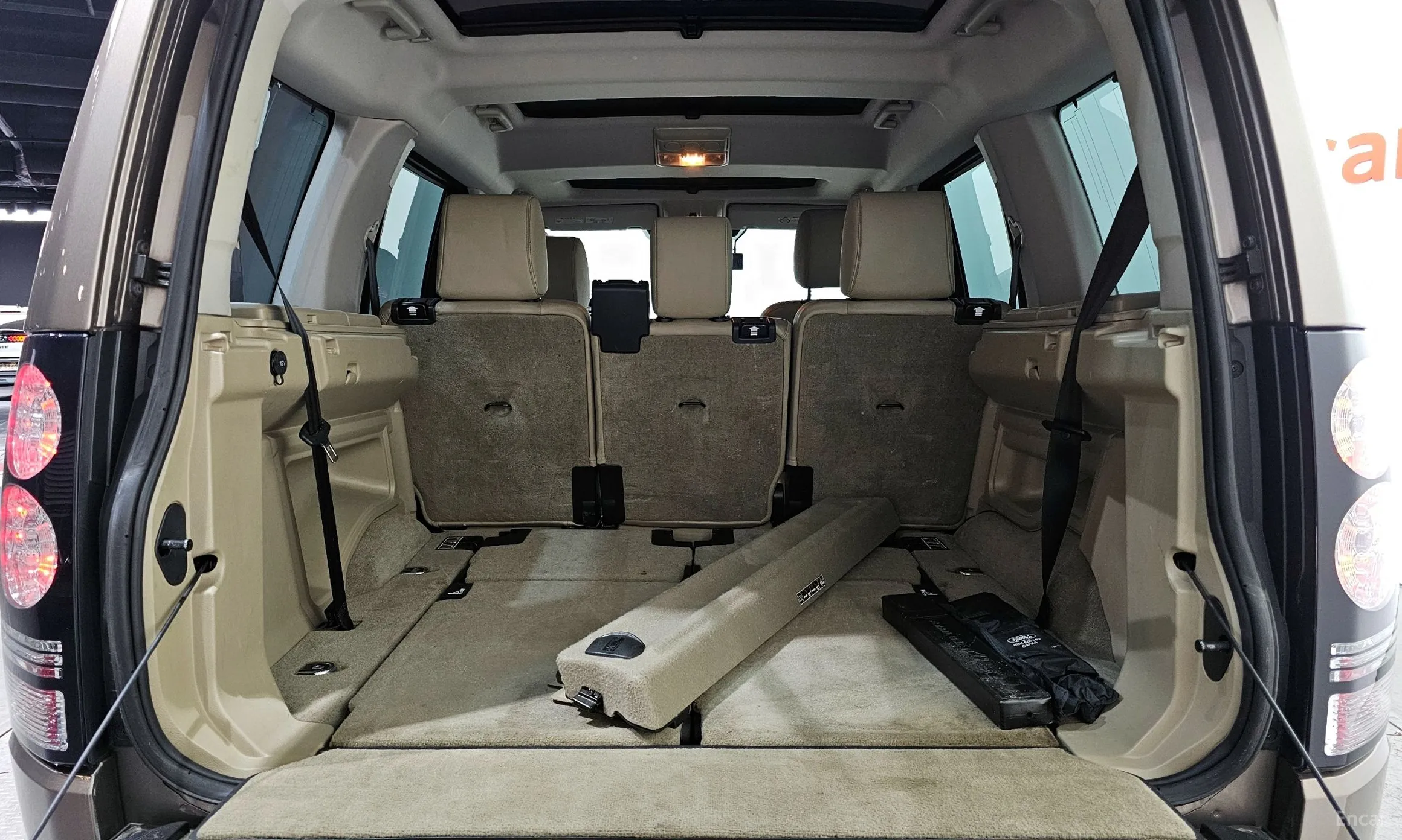 Land Rover Discovery 4 превью 20